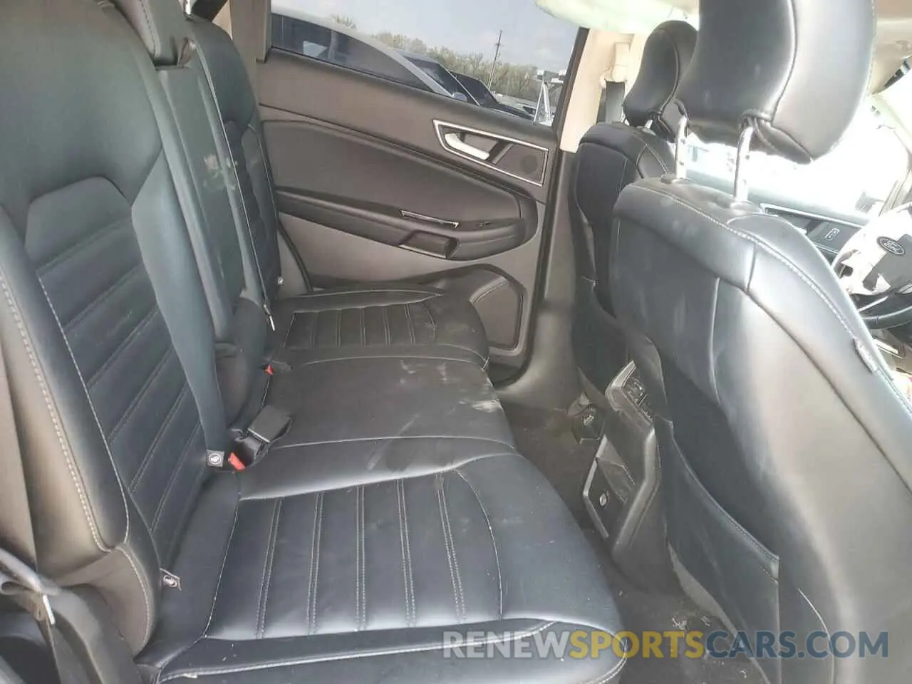 11 Photograph of a damaged car 2FMPK4J93KBB69293 FORD EDGE 2019