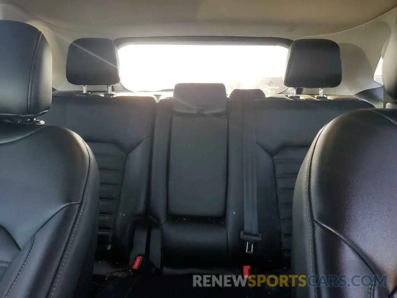 10 Photograph of a damaged car 2FMPK4J93KBC01370 FORD EDGE 2019