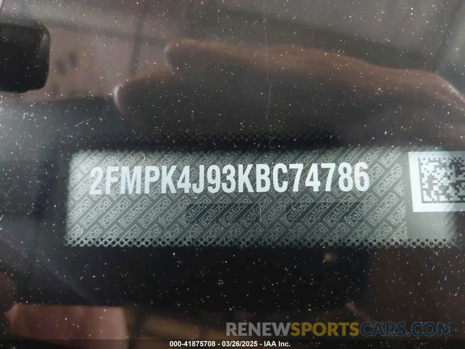 17 Photograph of a damaged car 2FMPK4J93KBC74786 FORD EDGE 2019