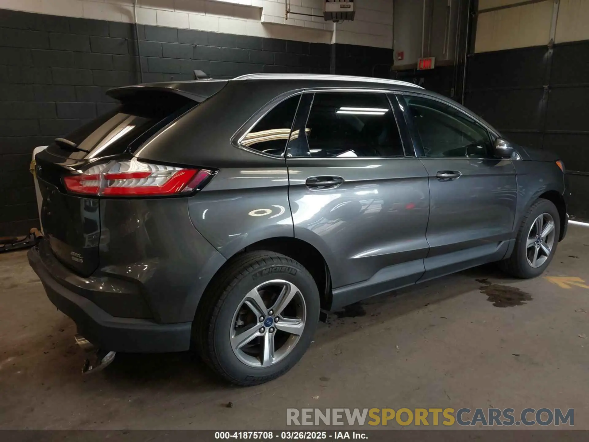 4 Photograph of a damaged car 2FMPK4J93KBC74786 FORD EDGE 2019