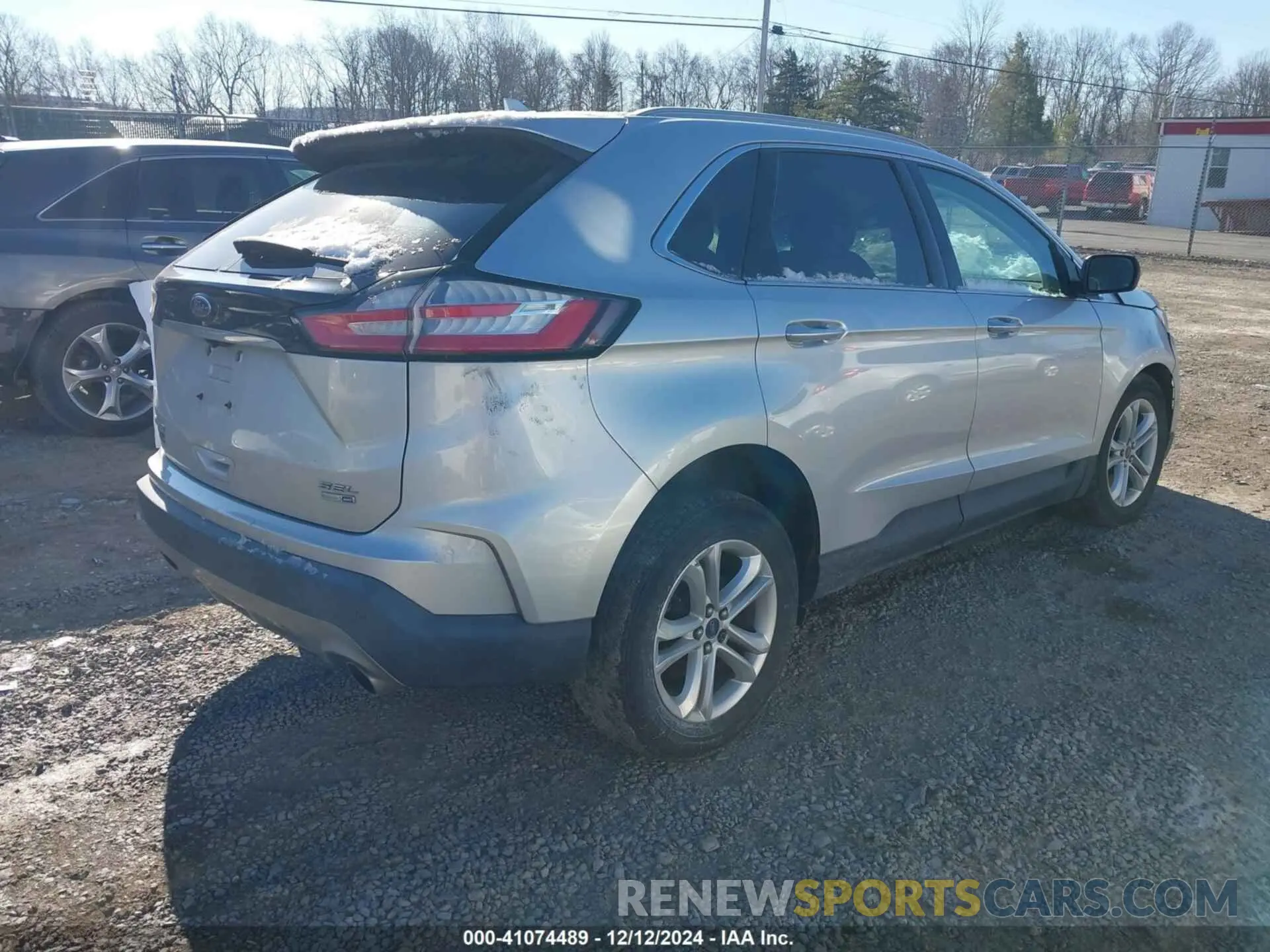 4 Photograph of a damaged car 2FMPK4J94KBB23407 FORD EDGE 2019