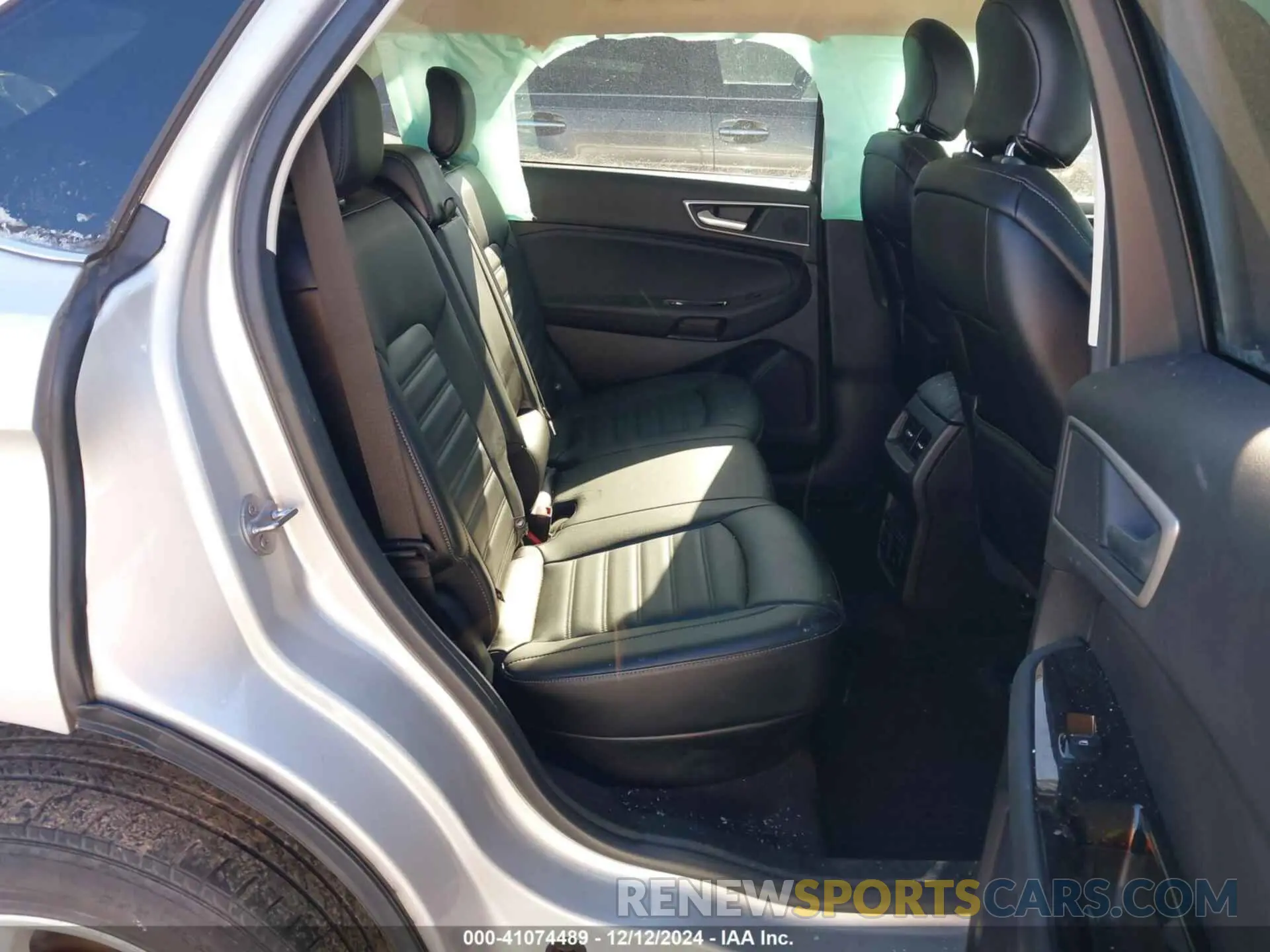 8 Photograph of a damaged car 2FMPK4J94KBB23407 FORD EDGE 2019