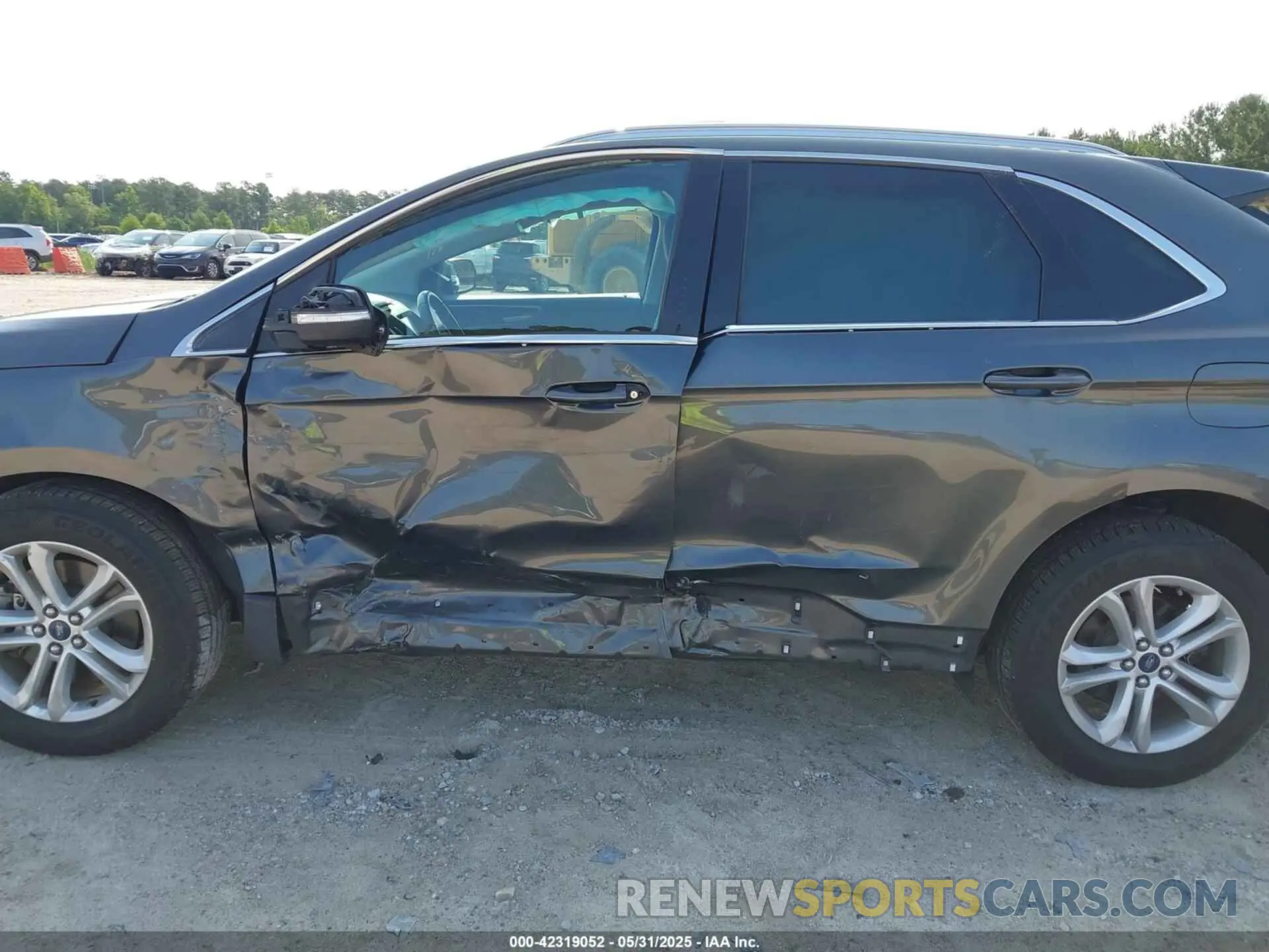 14 Photograph of a damaged car 2FMPK4J94KBB40580 FORD EDGE 2019