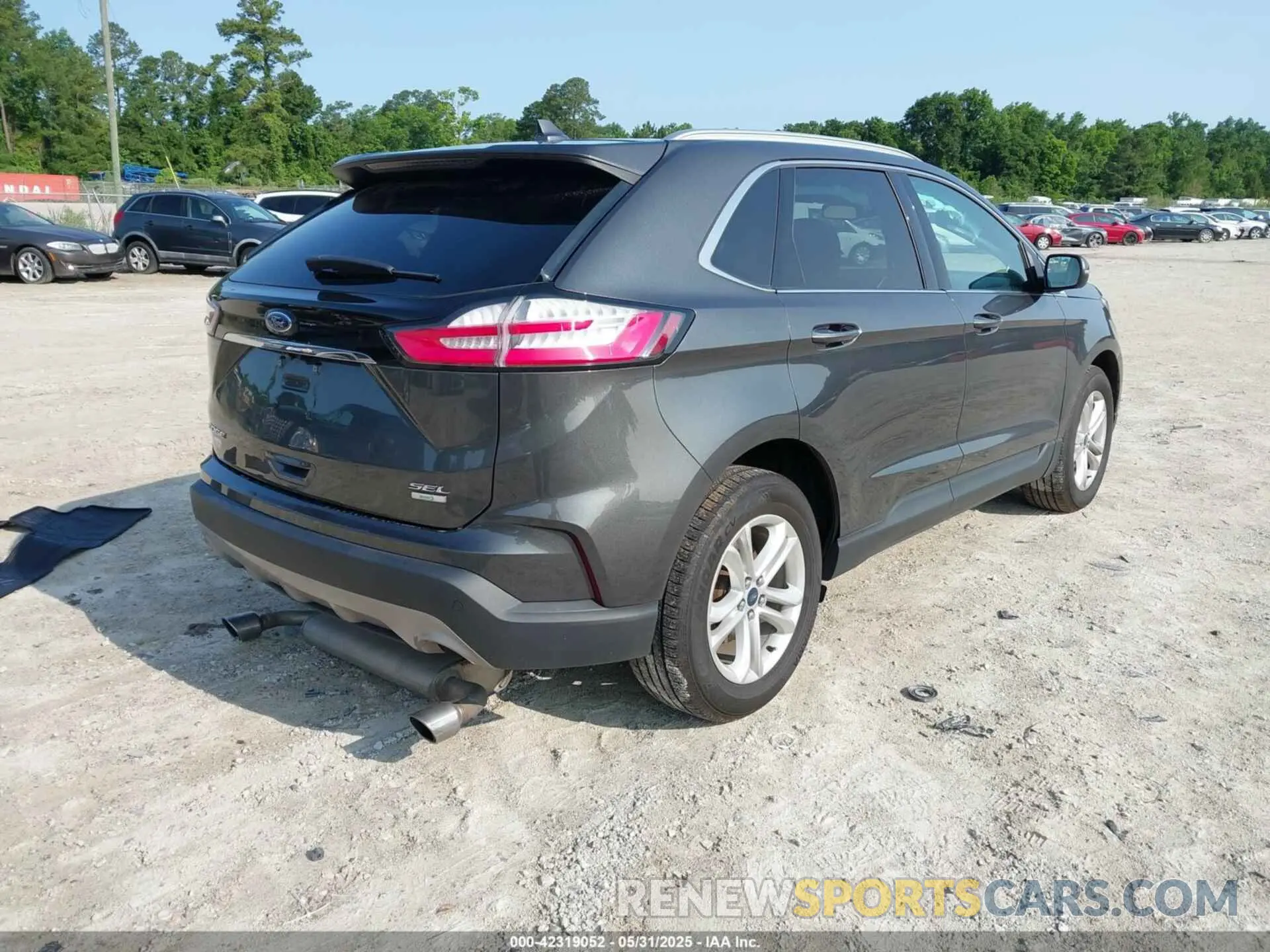 4 Photograph of a damaged car 2FMPK4J94KBB40580 FORD EDGE 2019