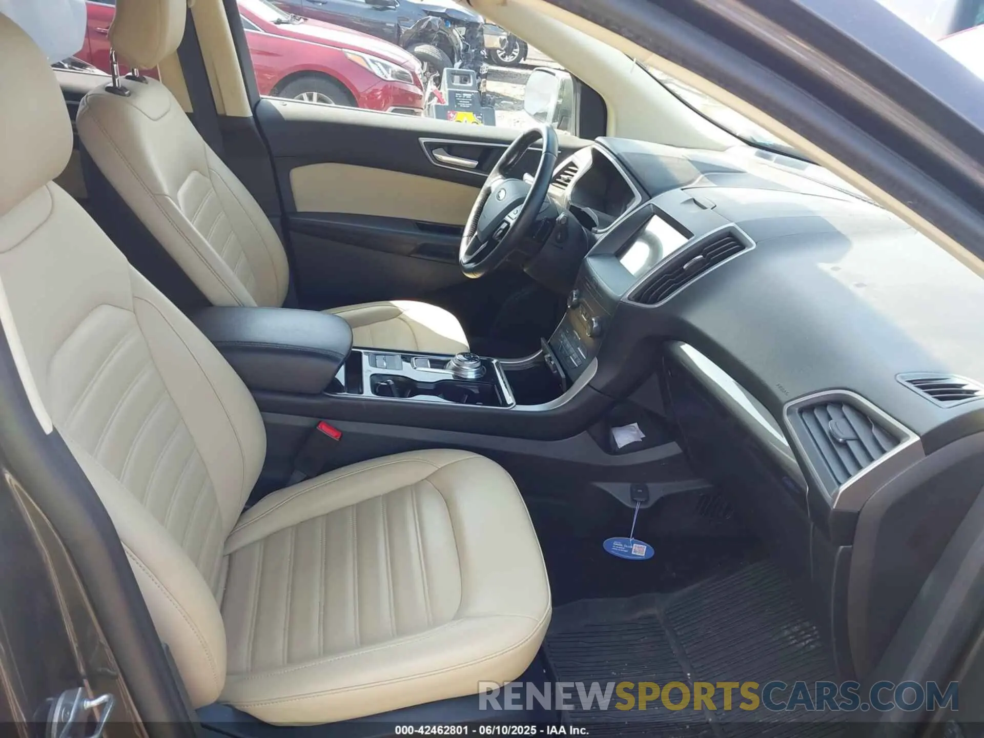 5 Photograph of a damaged car 2FMPK4J94KBB45522 FORD EDGE 2019