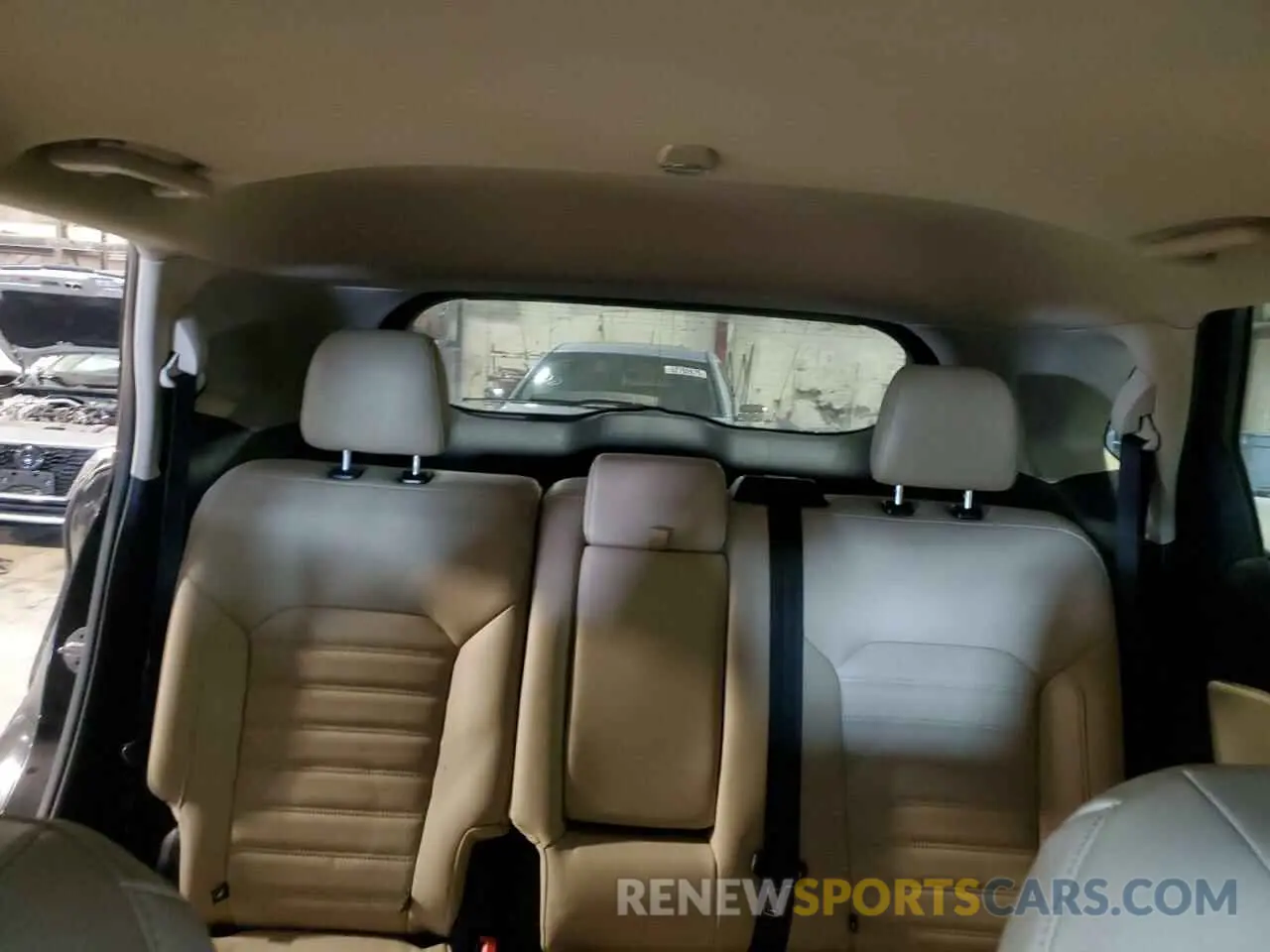 10 Photograph of a damaged car 2FMPK4J94KBC58905 FORD EDGE 2019