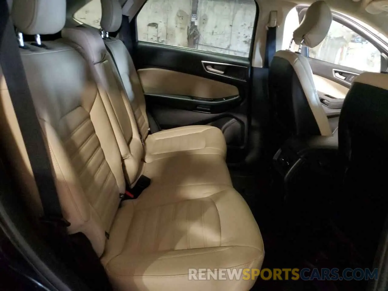 11 Photograph of a damaged car 2FMPK4J94KBC58905 FORD EDGE 2019