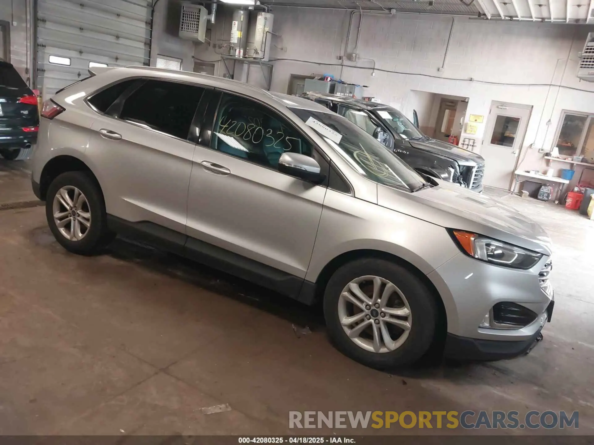 1 Photograph of a damaged car 2FMPK4J95KBB11427 FORD EDGE 2019