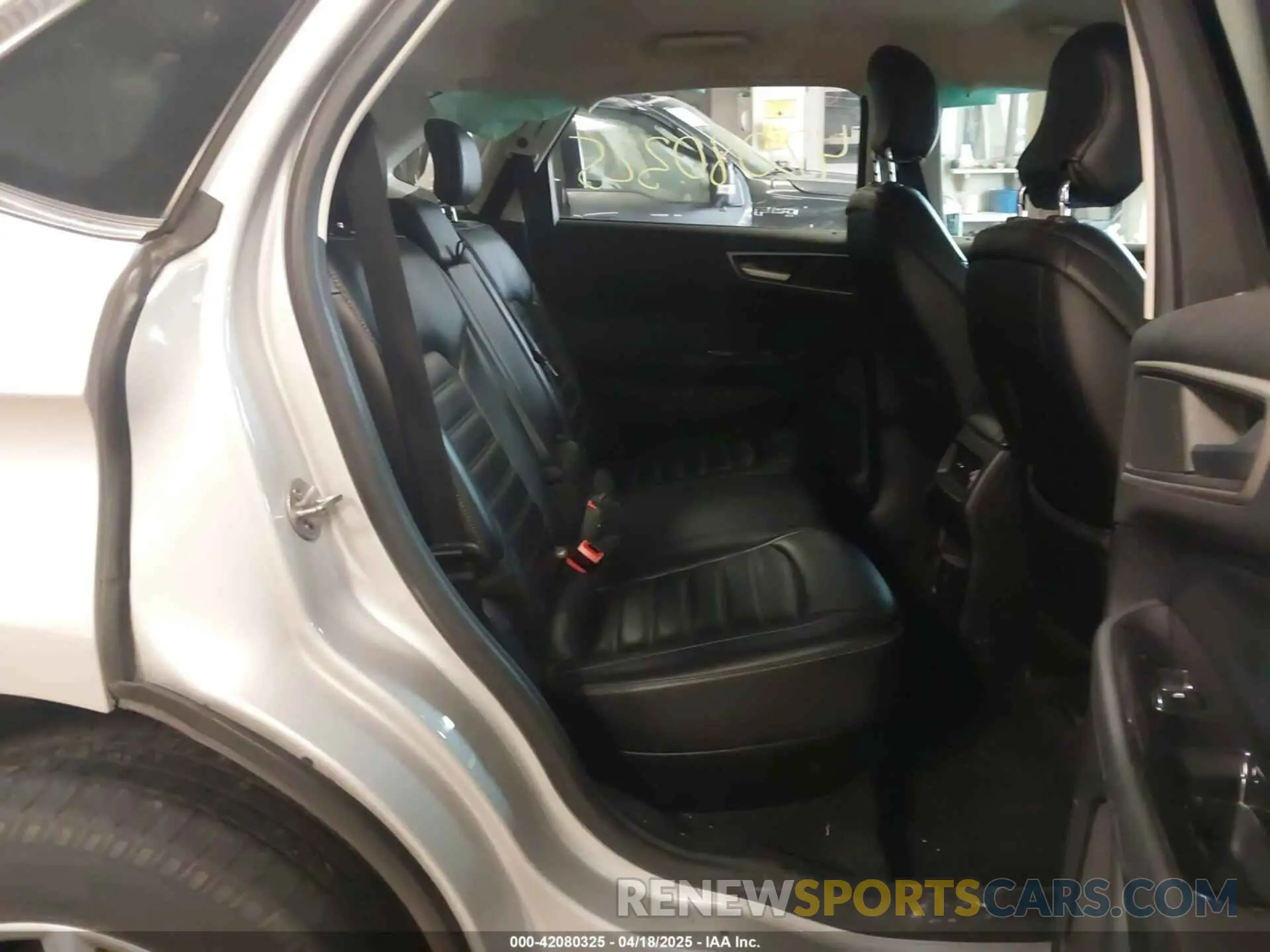8 Photograph of a damaged car 2FMPK4J95KBB11427 FORD EDGE 2019
