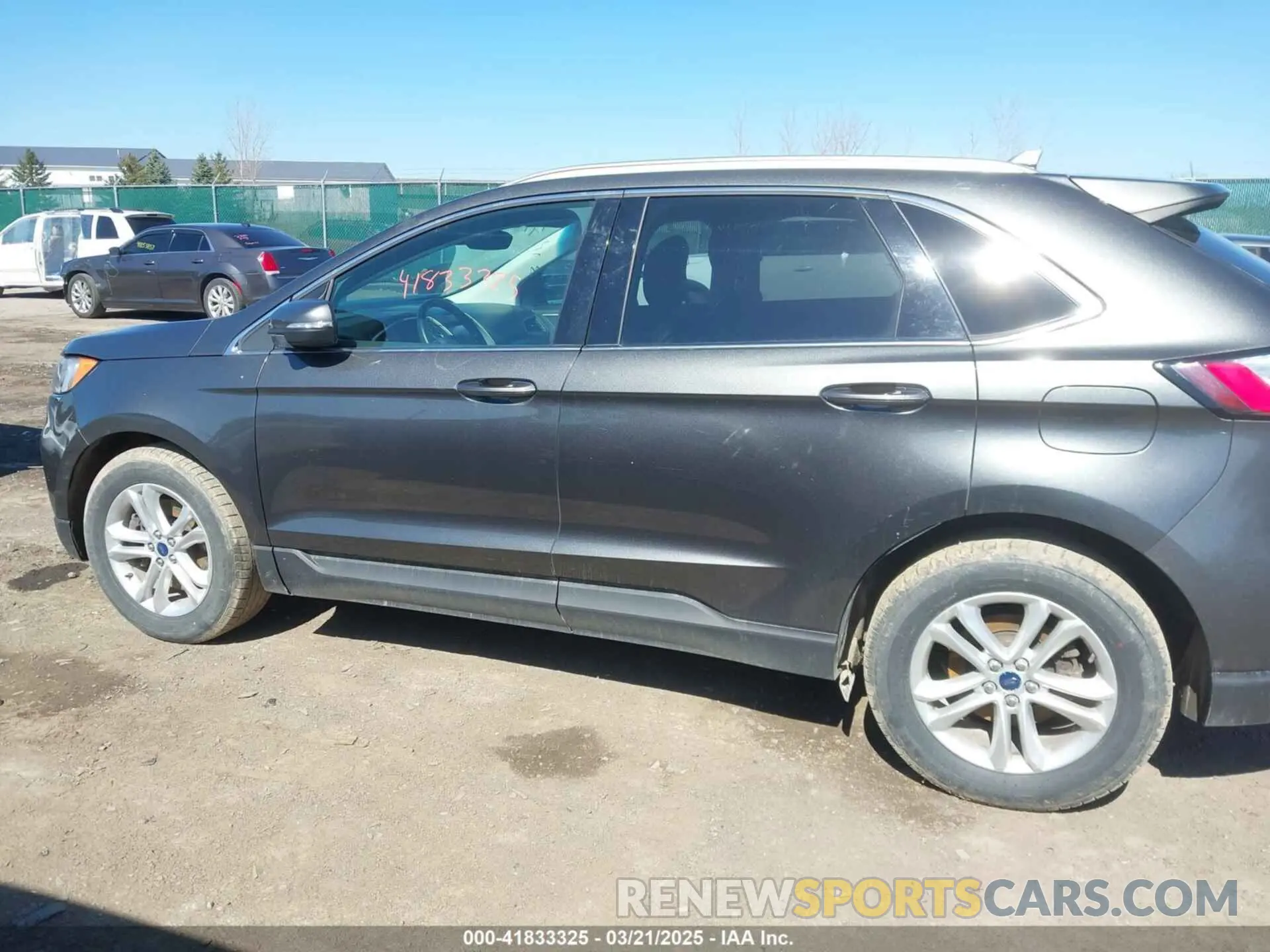 14 Photograph of a damaged car 2FMPK4J95KBB73037 FORD EDGE 2019