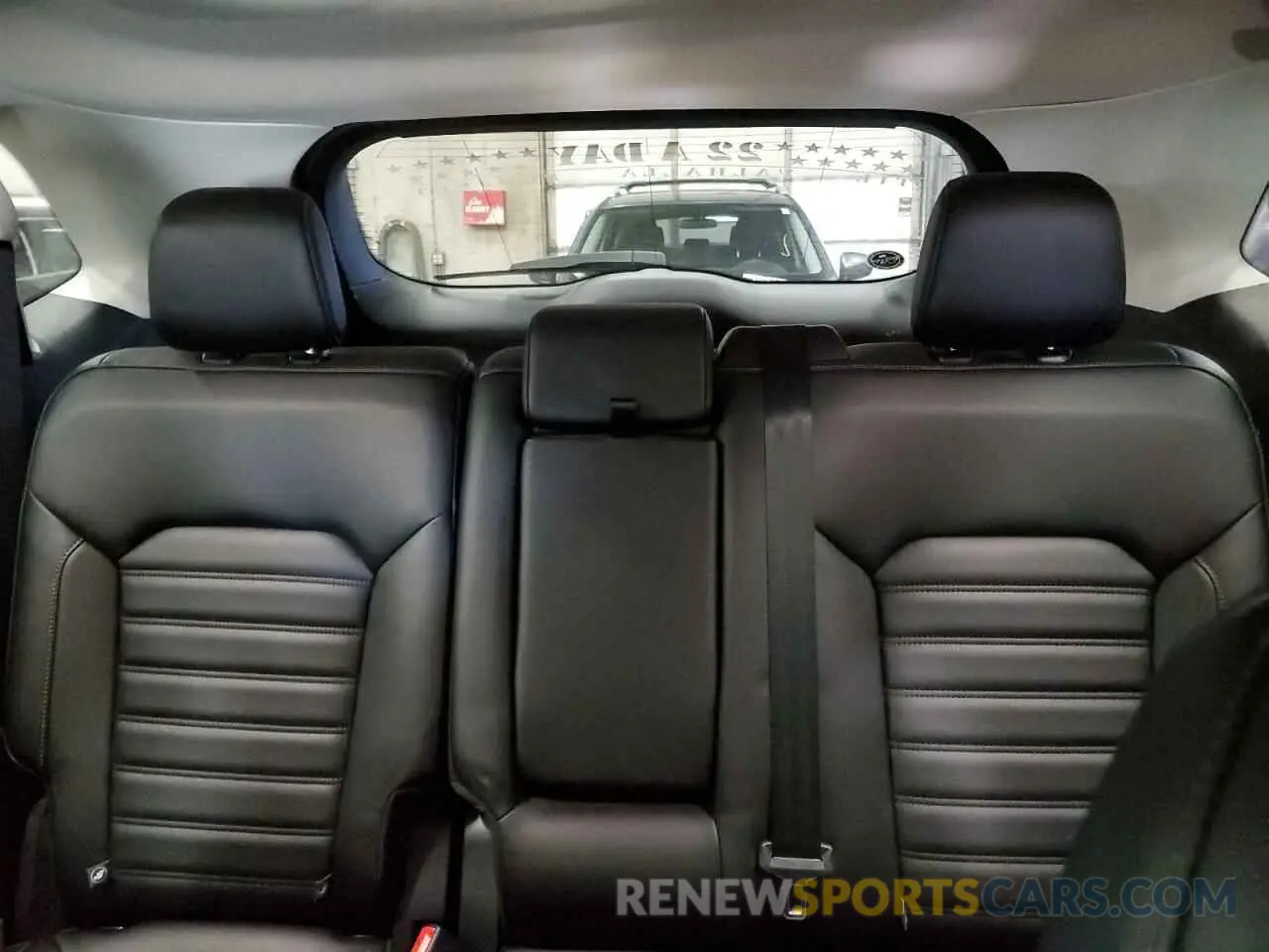 10 Photograph of a damaged car 2FMPK4J95KBC04951 FORD EDGE 2019