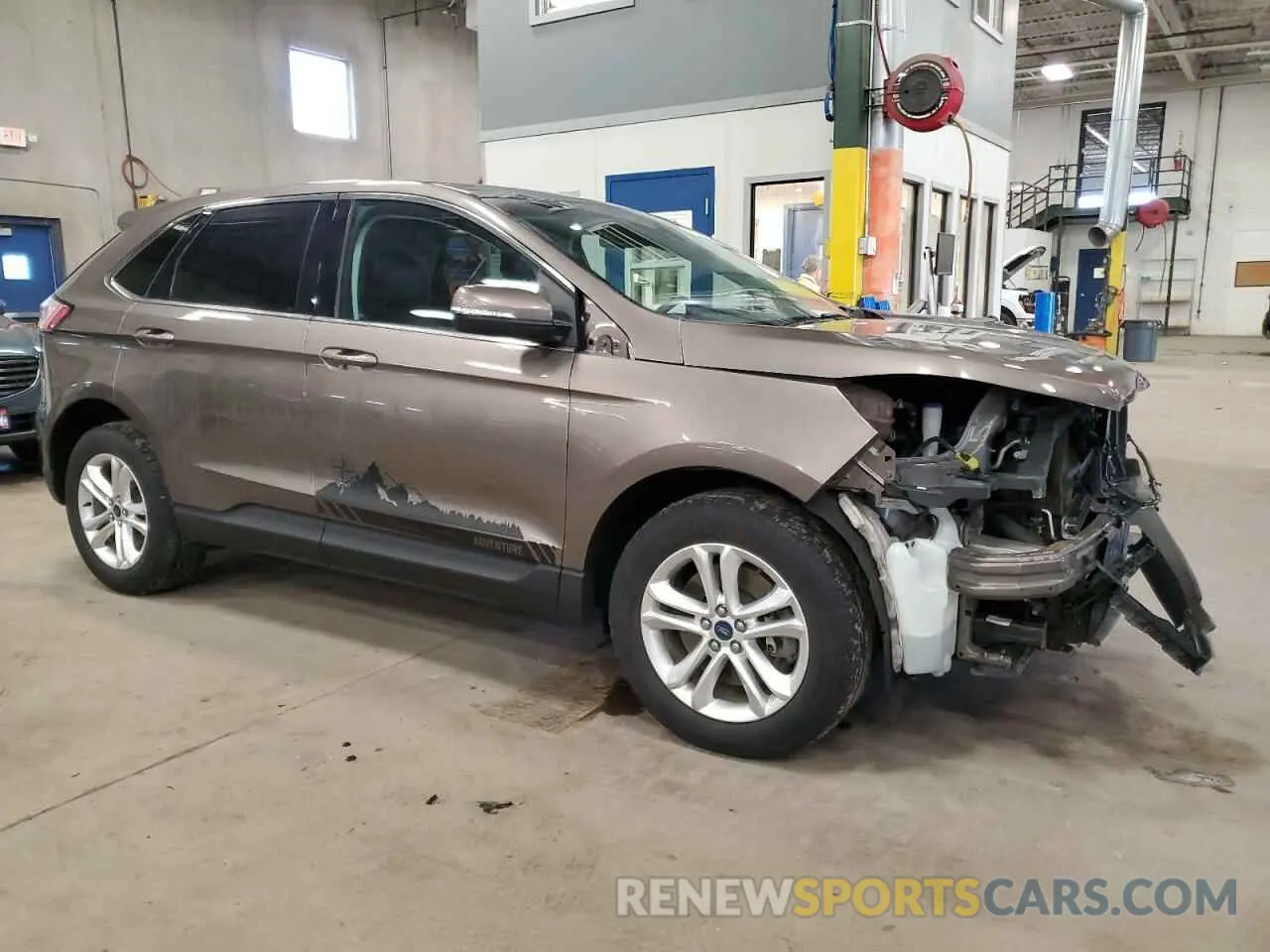 4 Photograph of a damaged car 2FMPK4J95KBC04951 FORD EDGE 2019
