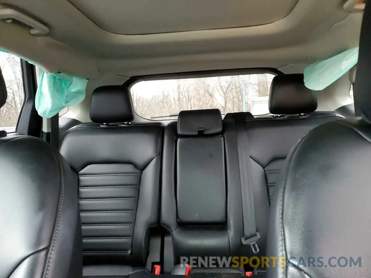 10 Photograph of a damaged car 2FMPK4J96KBB38460 FORD EDGE 2019