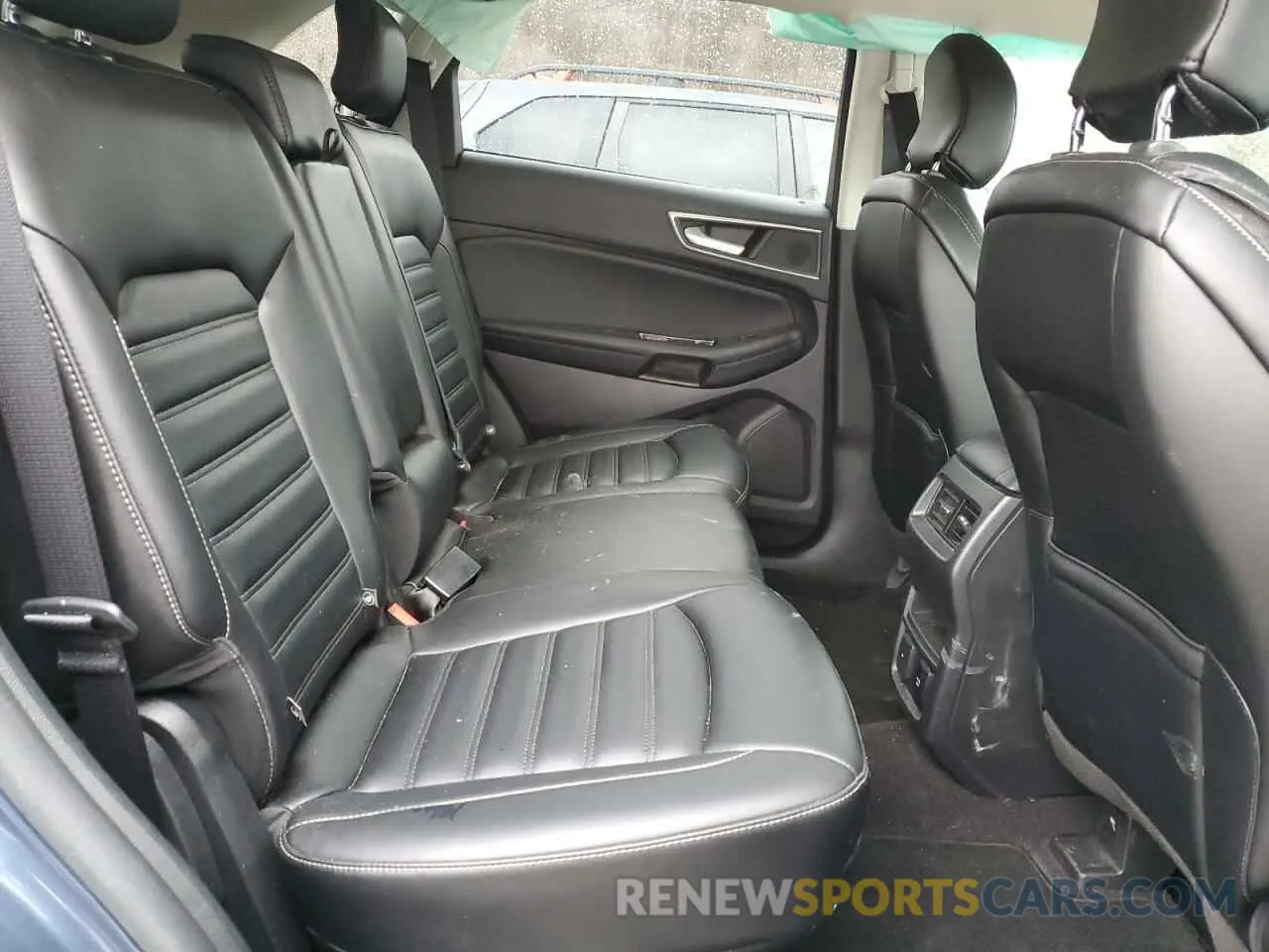 11 Photograph of a damaged car 2FMPK4J96KBB38460 FORD EDGE 2019