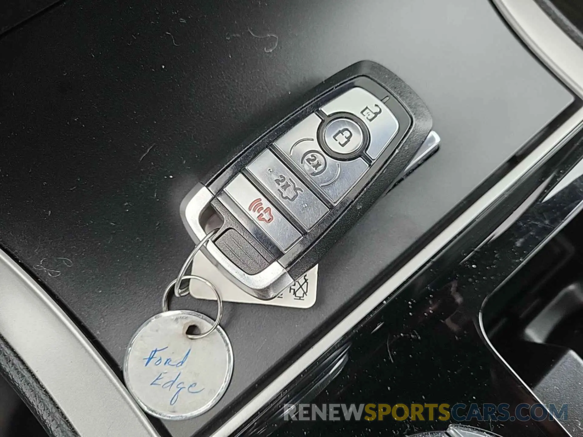 11 Photograph of a damaged car 2FMPK4J96KBB92552 FORD EDGE 2019