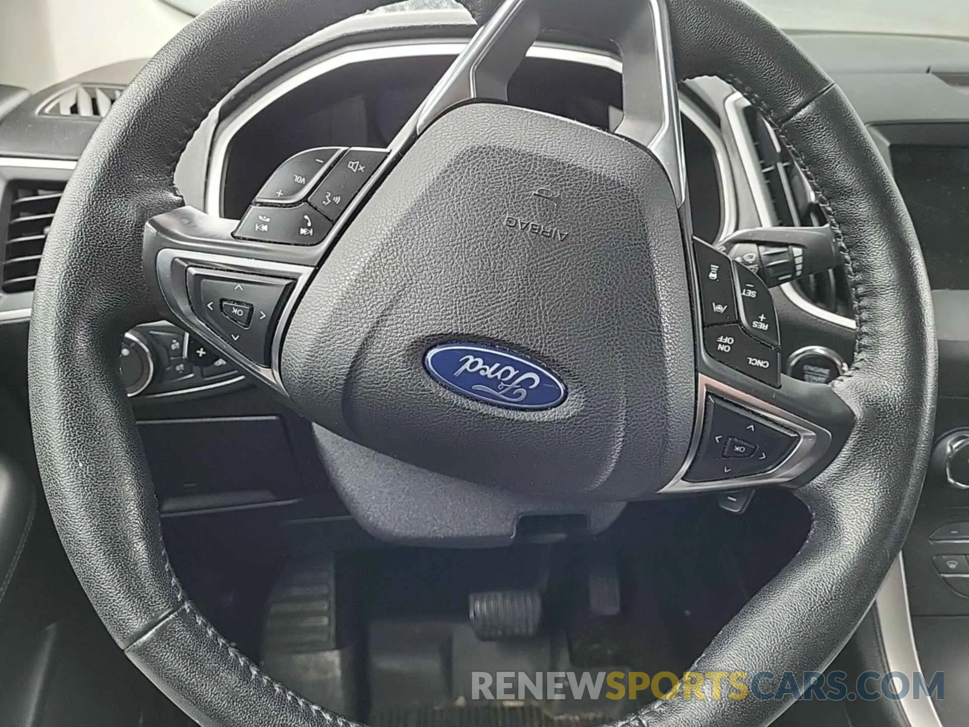 13 Photograph of a damaged car 2FMPK4J96KBB92552 FORD EDGE 2019