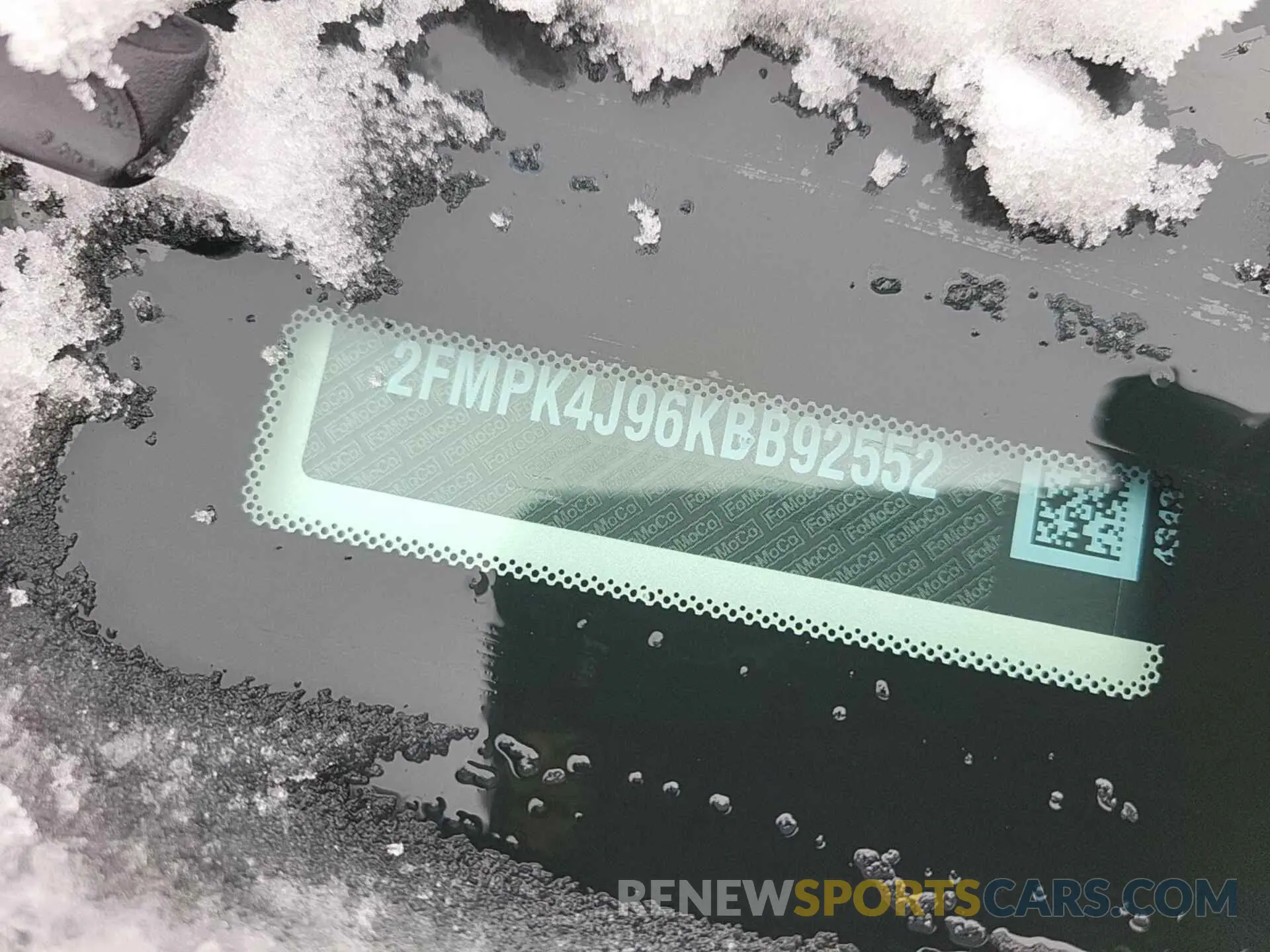 8 Photograph of a damaged car 2FMPK4J96KBB92552 FORD EDGE 2019