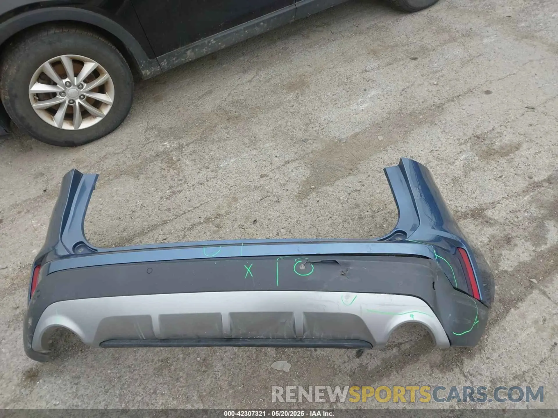 12 Photograph of a damaged car 2FMPK4J96KBC19149 FORD EDGE 2019
