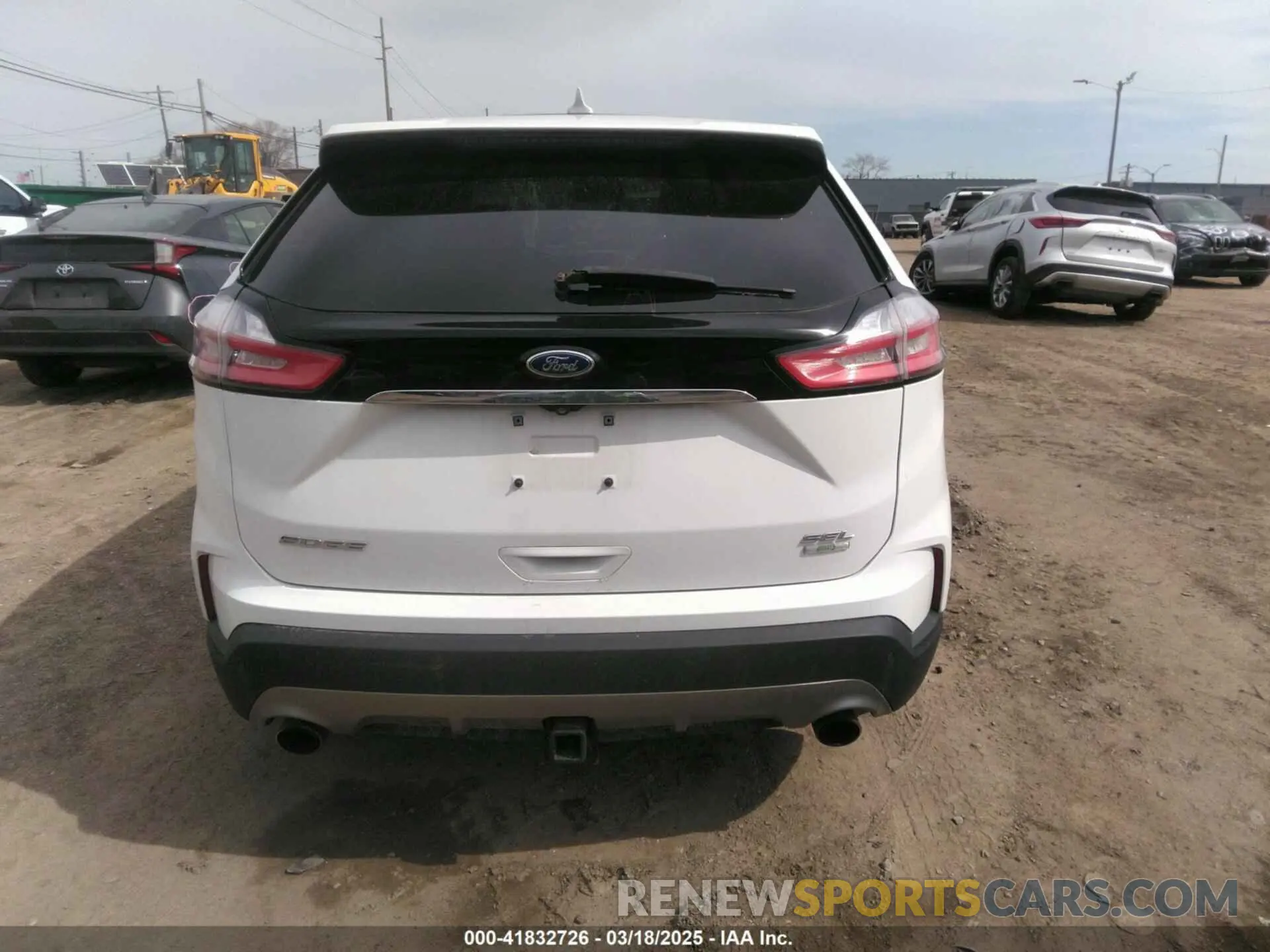 15 Photograph of a damaged car 2FMPK4J96KBC26540 FORD EDGE 2019