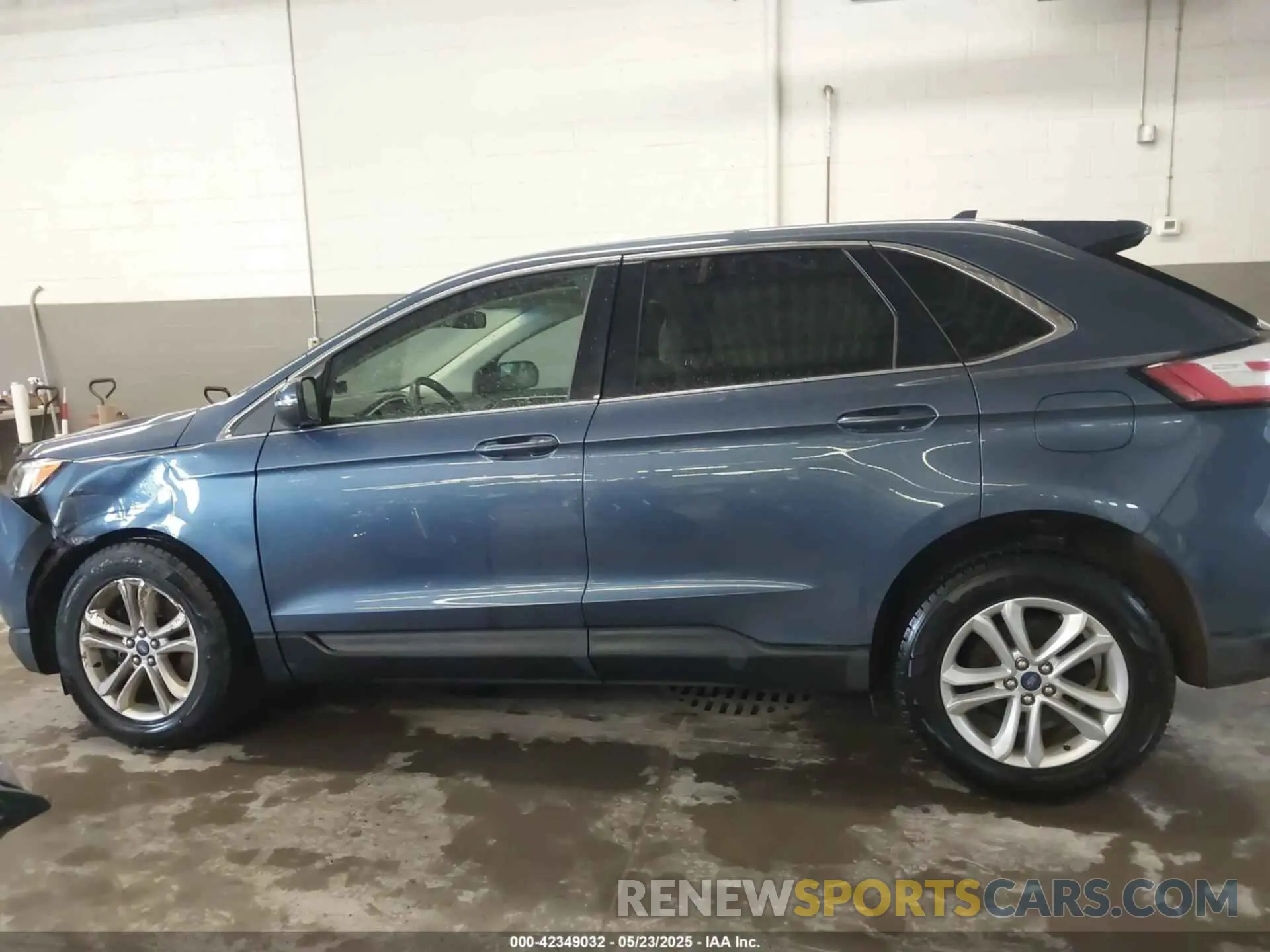 14 Photograph of a damaged car 2FMPK4J97KBB66204 FORD EDGE 2019