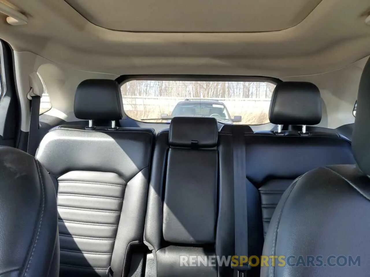 10 Photograph of a damaged car 2FMPK4J97KBC60471 FORD EDGE 2019