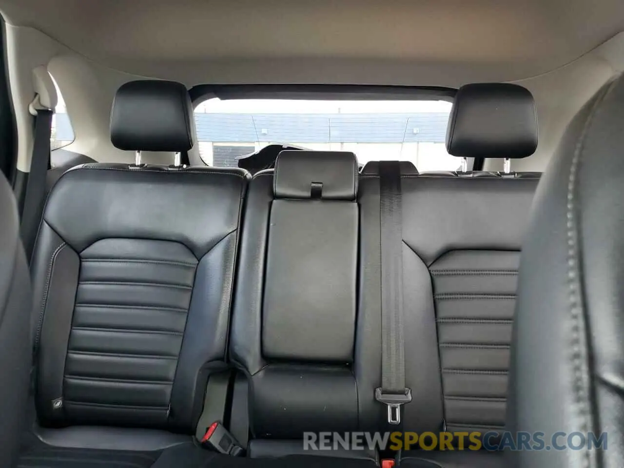10 Photograph of a damaged car 2FMPK4J98KBB12815 FORD EDGE 2019