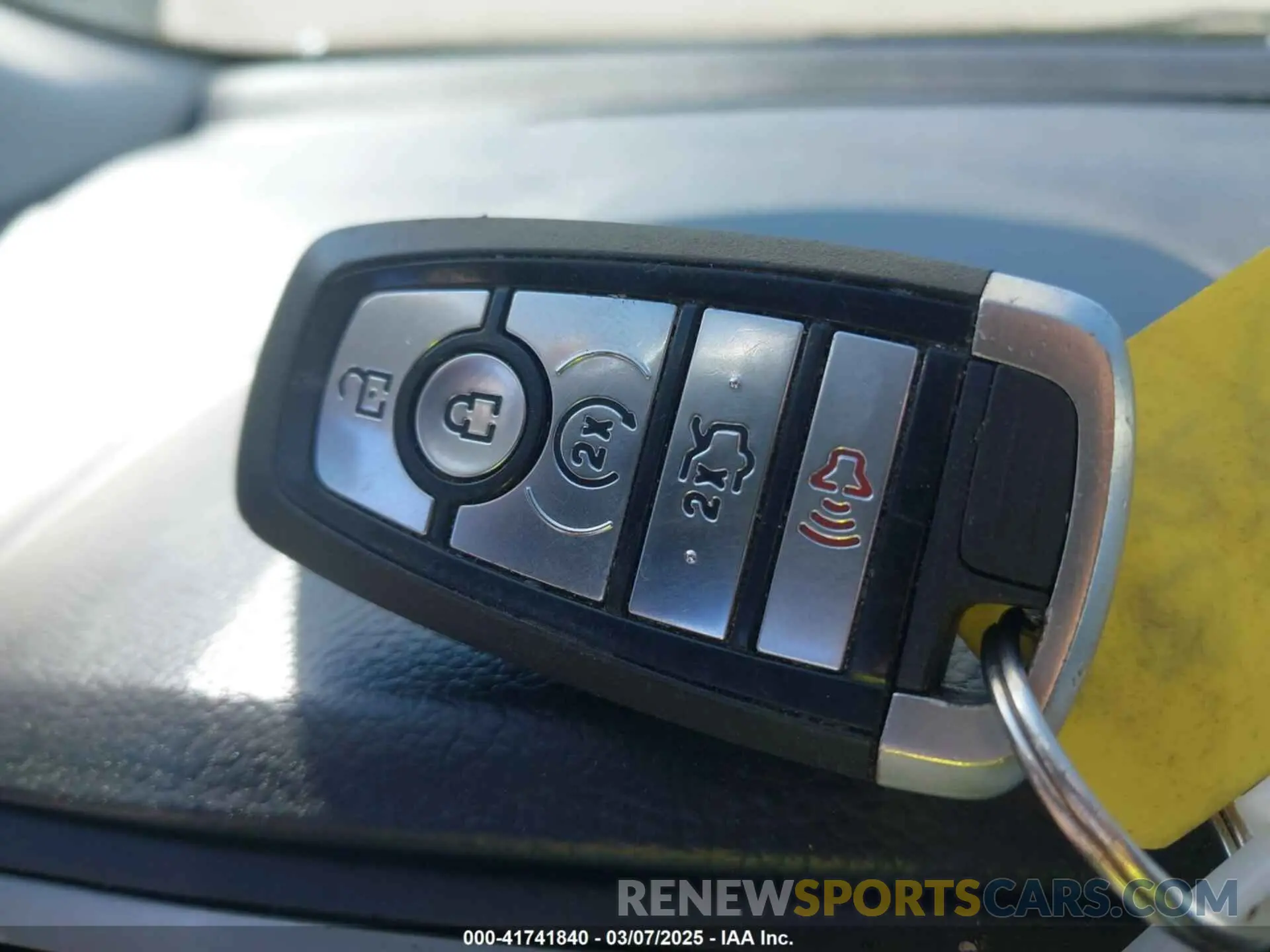 11 Photograph of a damaged car 2FMPK4J98KBB68754 FORD EDGE 2019