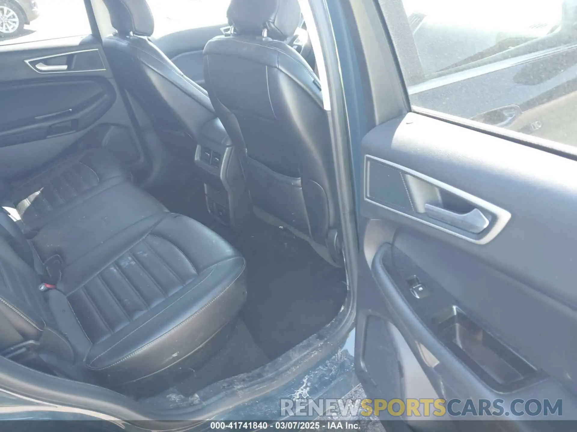 8 Photograph of a damaged car 2FMPK4J98KBB68754 FORD EDGE 2019