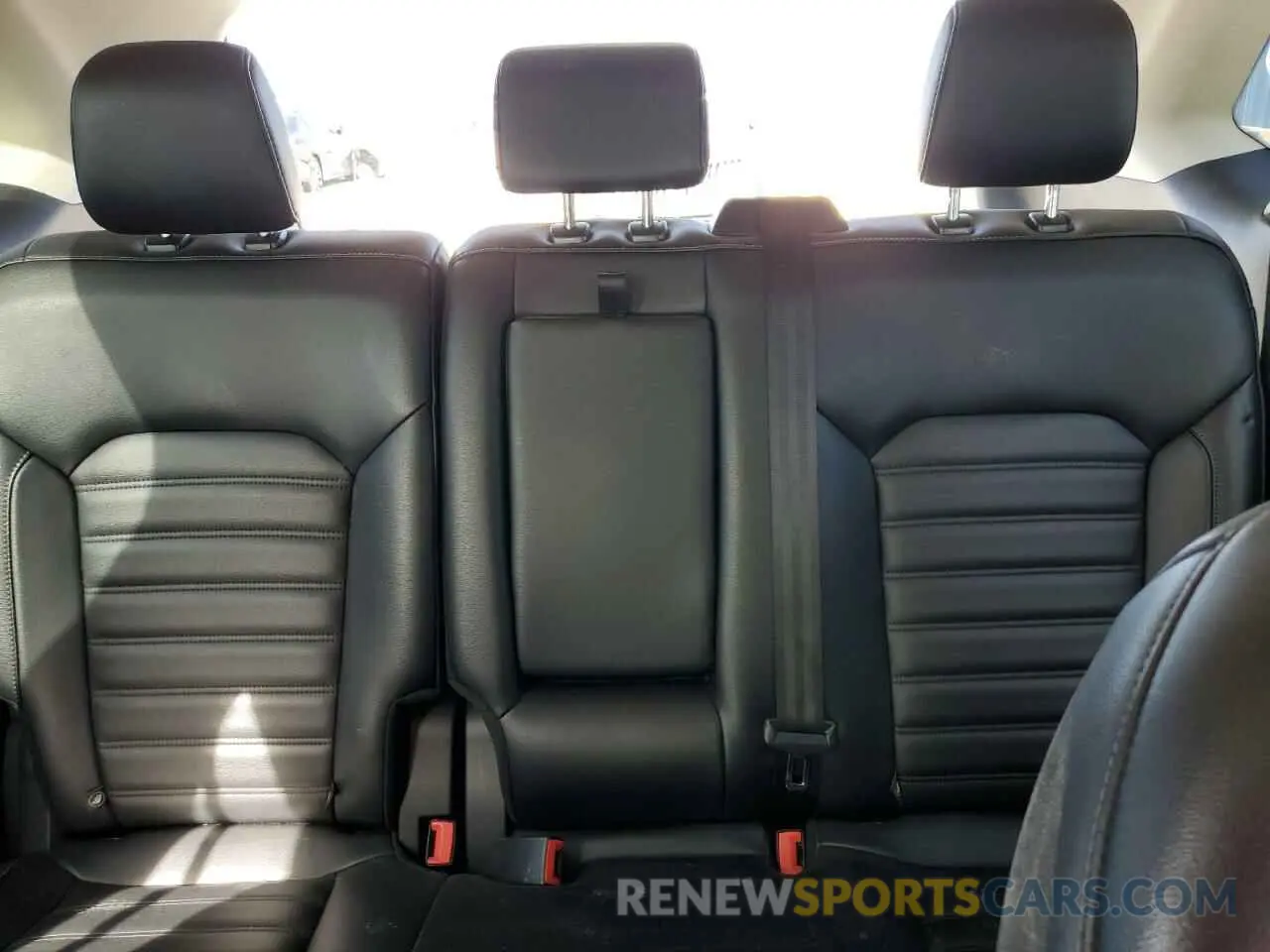 10 Photograph of a damaged car 2FMPK4J99KBB73929 FORD EDGE 2019