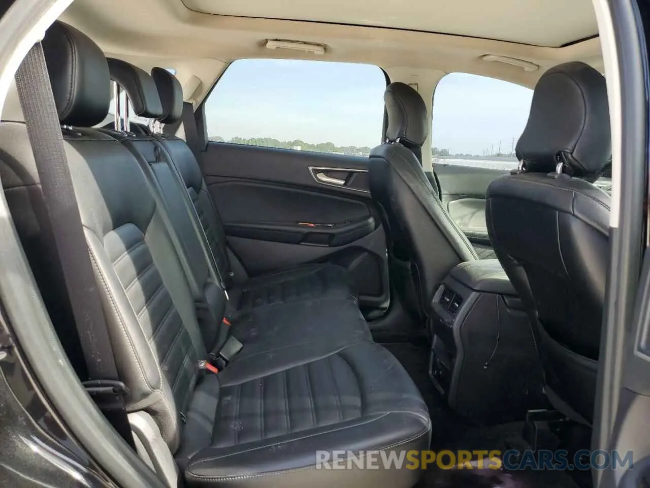 11 Photograph of a damaged car 2FMPK4J99KBB73929 FORD EDGE 2019