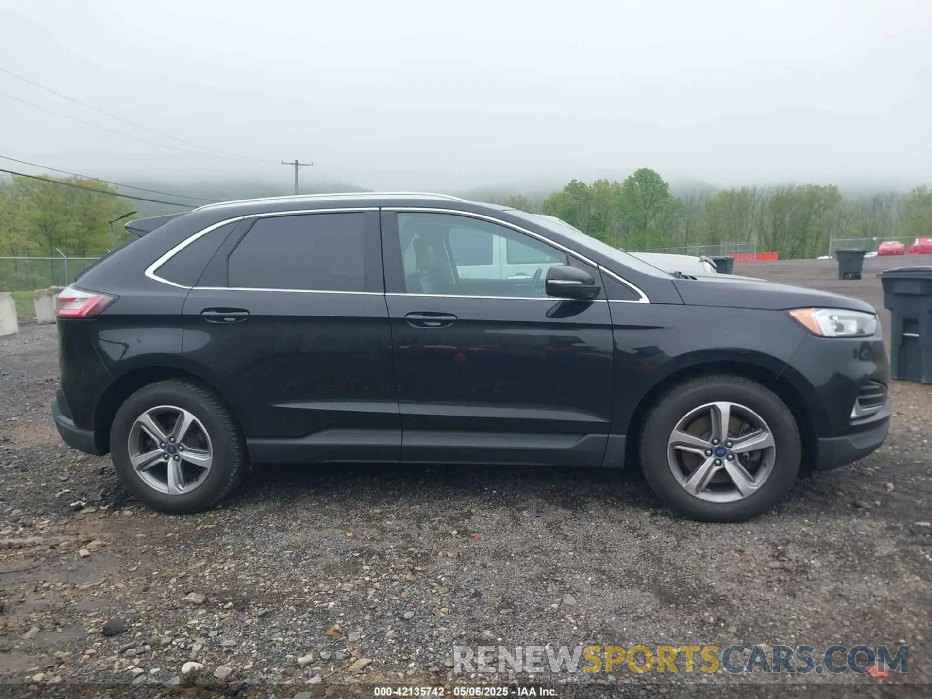 13 Photograph of a damaged car 2FMPK4J99KBC13622 FORD EDGE 2019