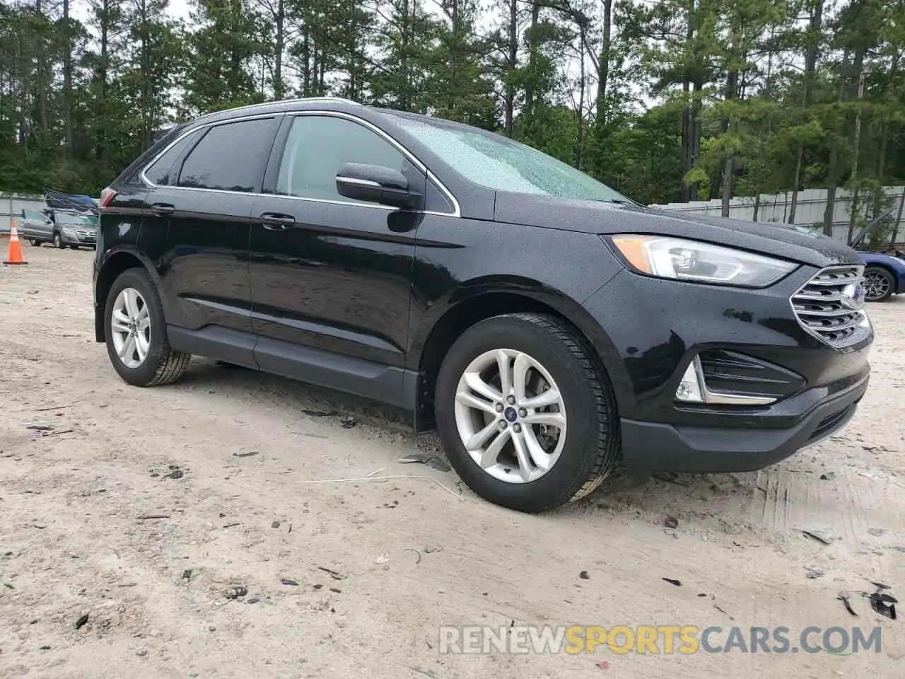 4 Photograph of a damaged car 2FMPK4J9XKBB10418 FORD EDGE 2019