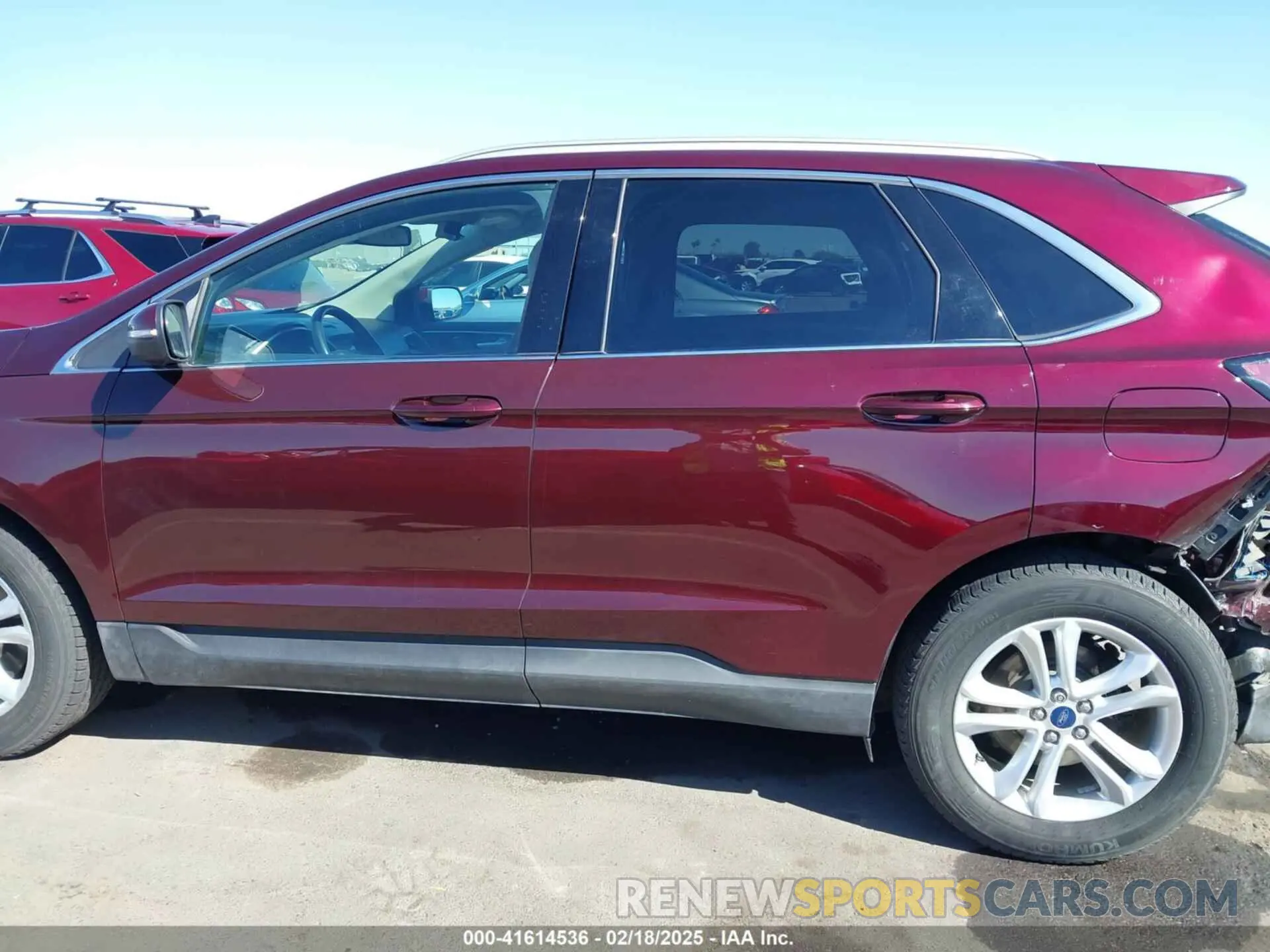 14 Photograph of a damaged car 2FMPK4J9XKBB10449 FORD EDGE 2019