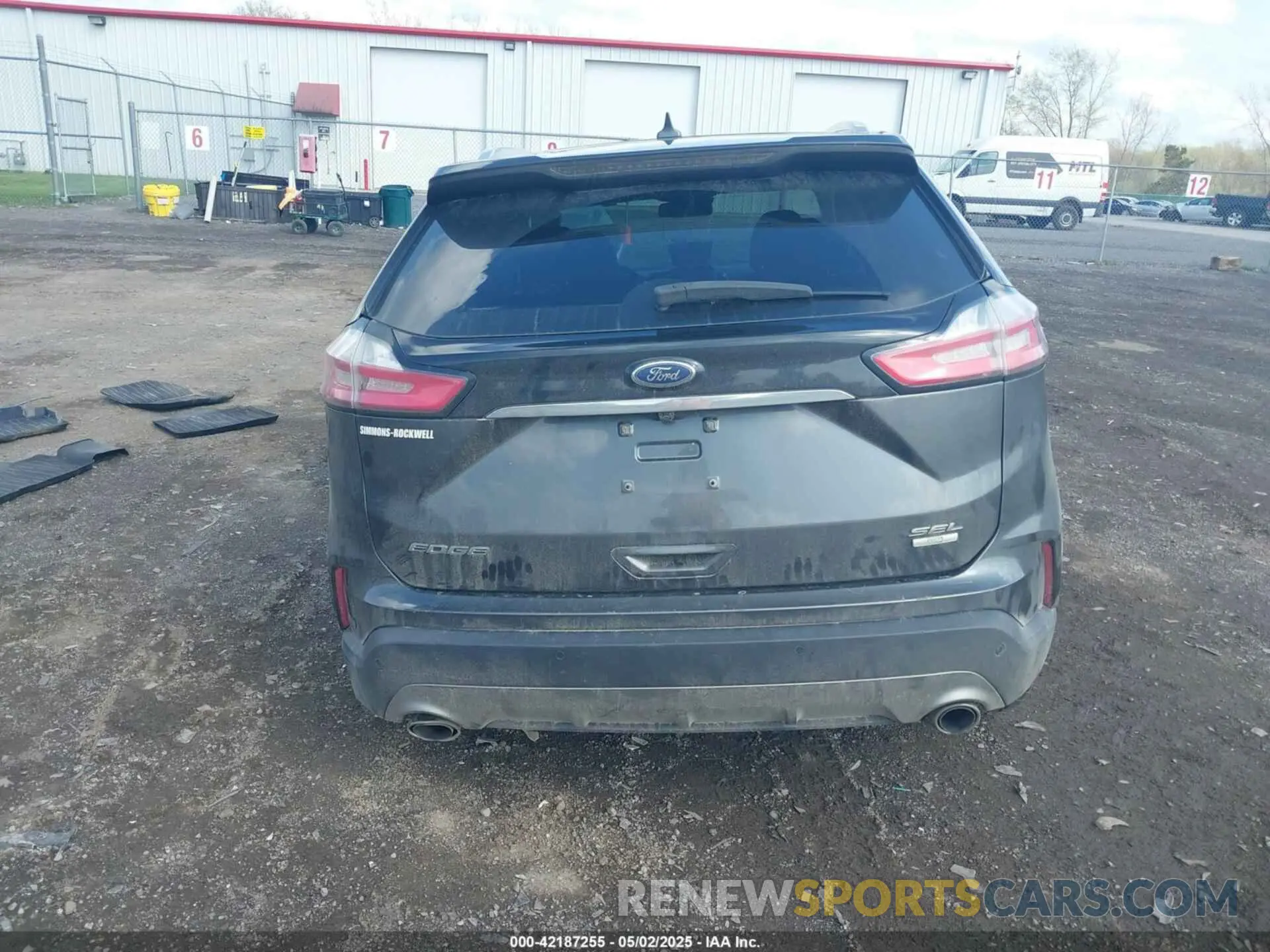 16 Photograph of a damaged car 2FMPK4J9XKBB19006 FORD EDGE 2019