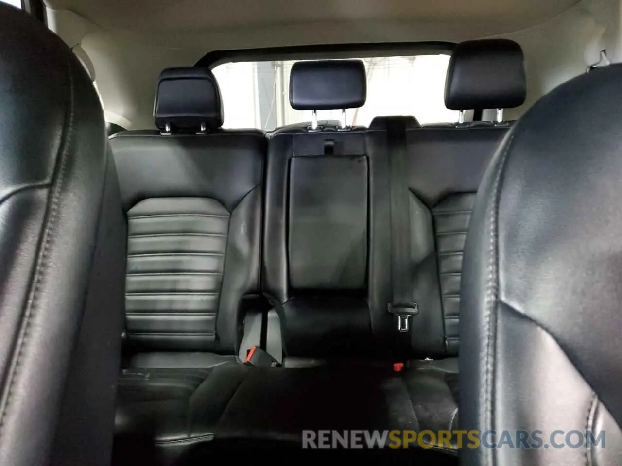 10 Photograph of a damaged car 2FMPK4J9XKBB61630 FORD EDGE 2019