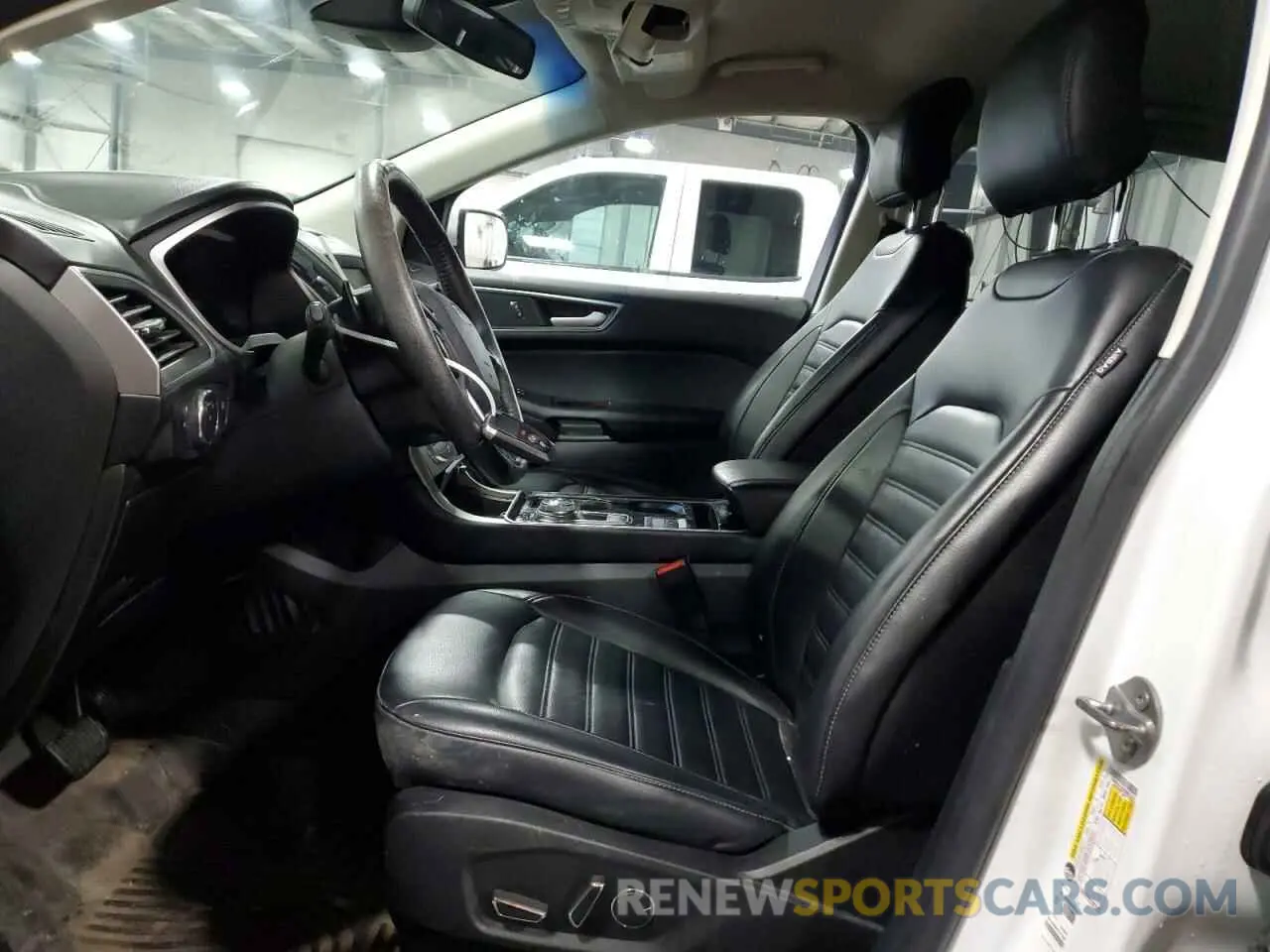 7 Photograph of a damaged car 2FMPK4J9XKBB61630 FORD EDGE 2019