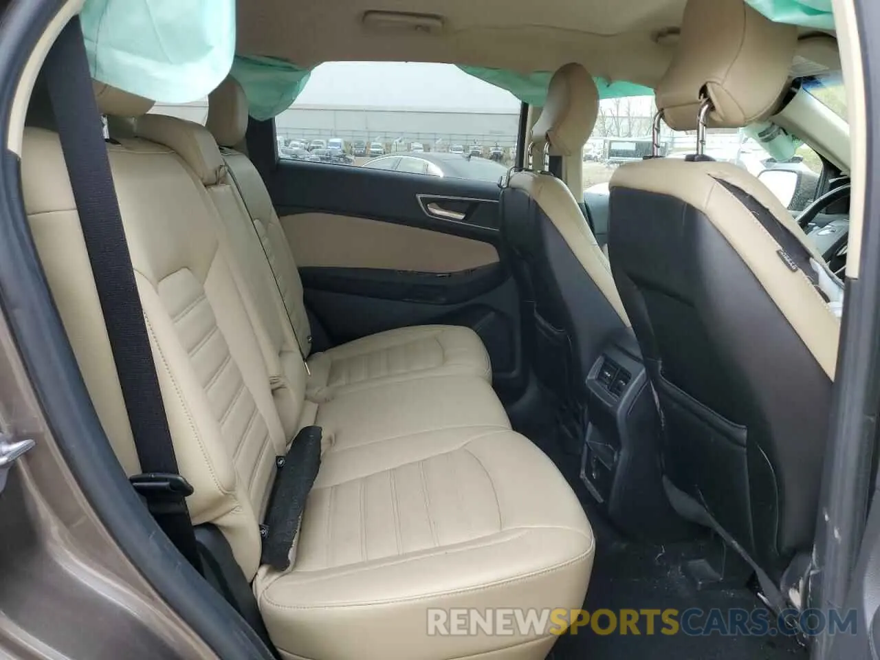 11 Photograph of a damaged car 2FMPK4J9XKBC28419 FORD EDGE 2019