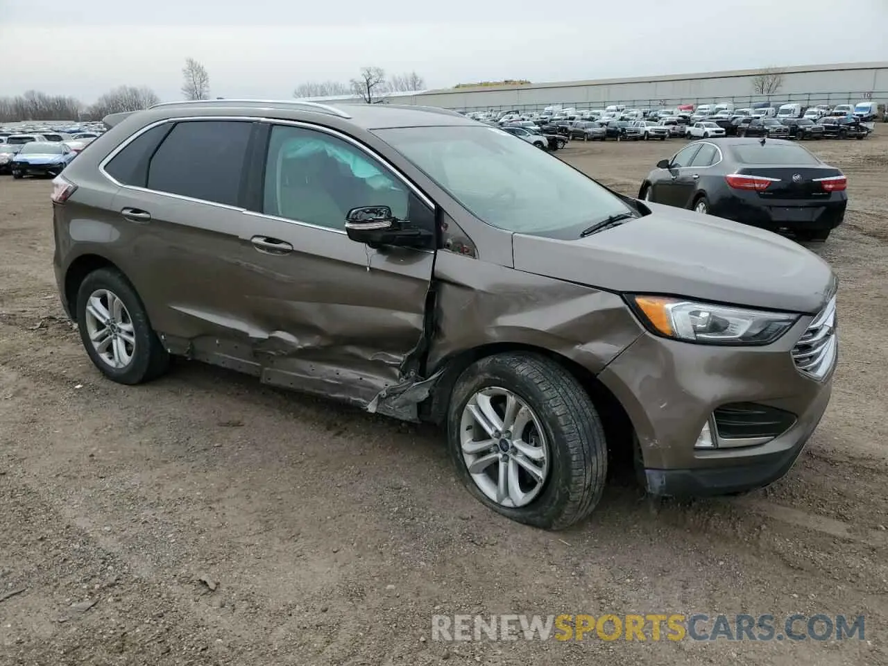 4 Photograph of a damaged car 2FMPK4J9XKBC28419 FORD EDGE 2019