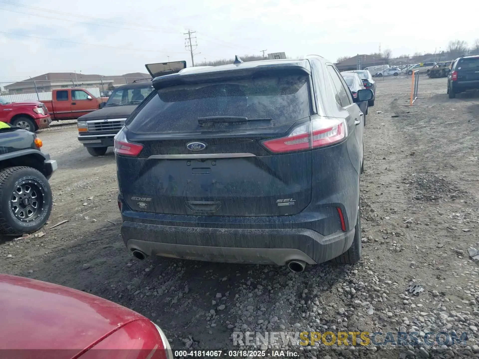 16 Photograph of a damaged car 2FMPK4J9XKBC58603 FORD EDGE 2019