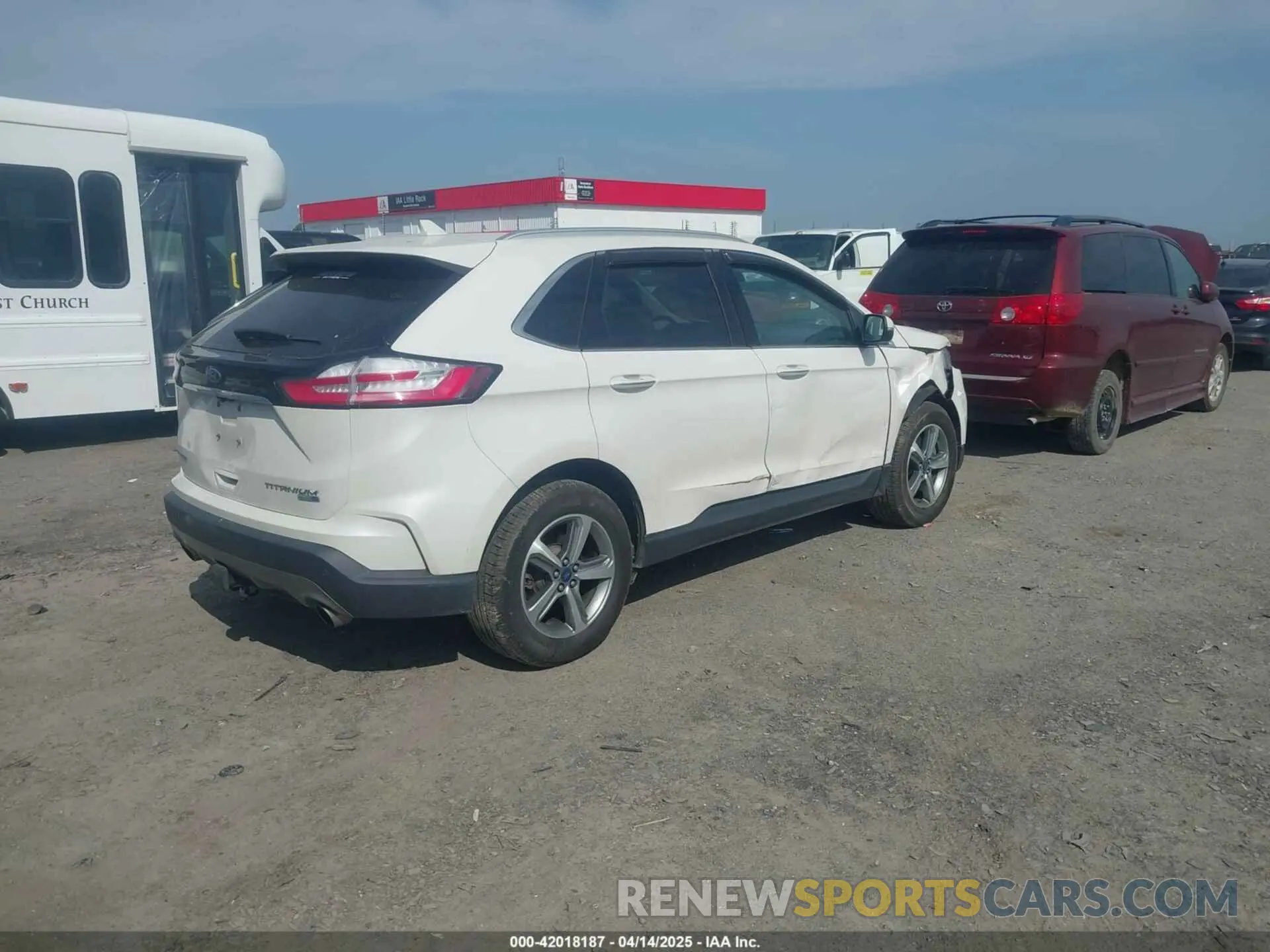 4 Photograph of a damaged car 2FMPK4K90KBB34533 FORD EDGE 2019