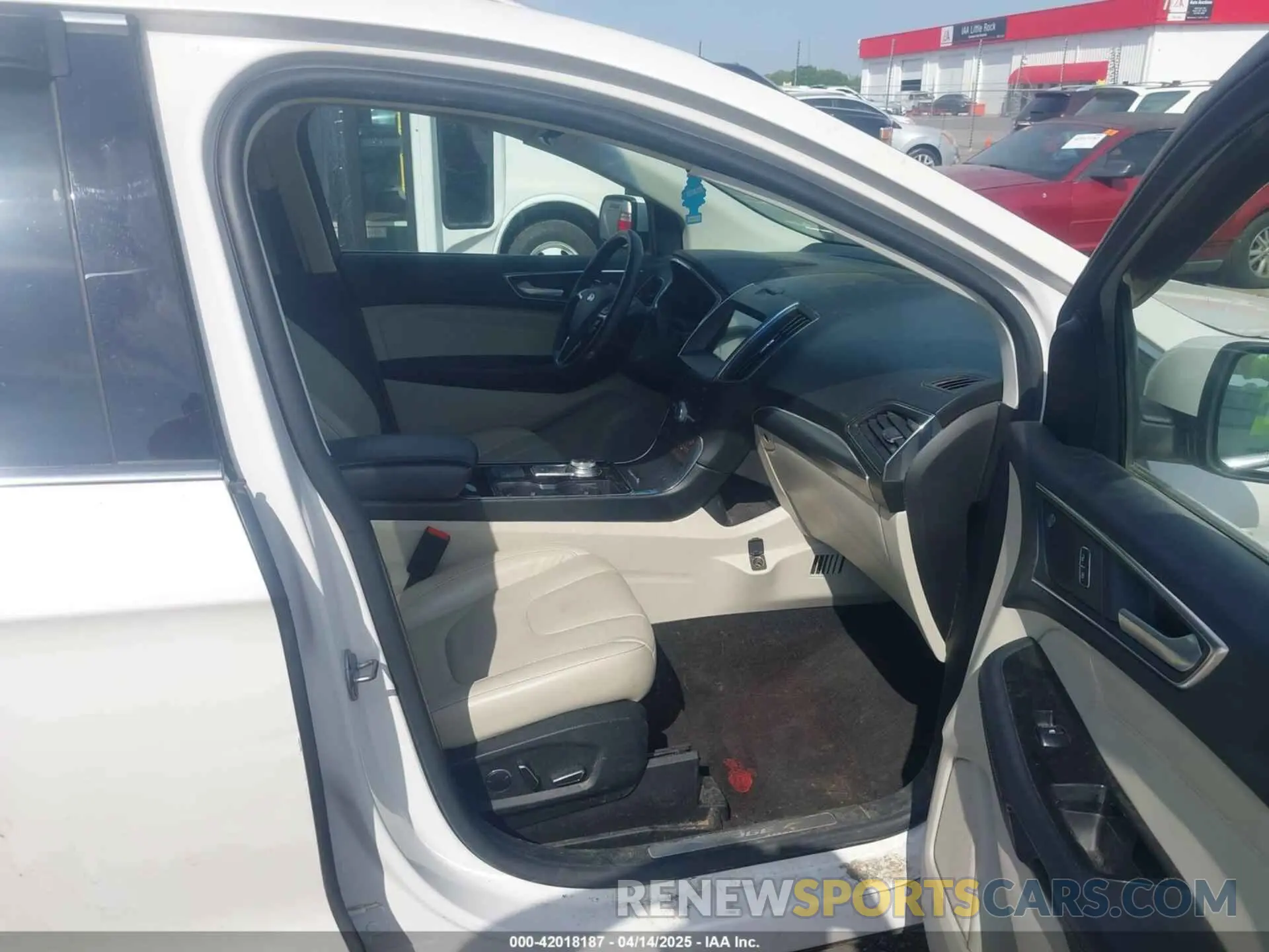 5 Photograph of a damaged car 2FMPK4K90KBB34533 FORD EDGE 2019