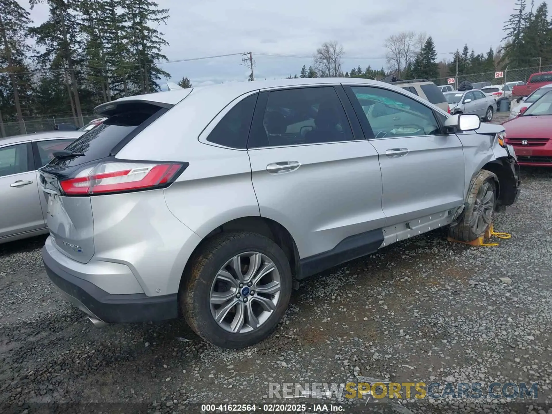 4 Photograph of a damaged car 2FMPK4K90KBC22398 FORD EDGE 2019