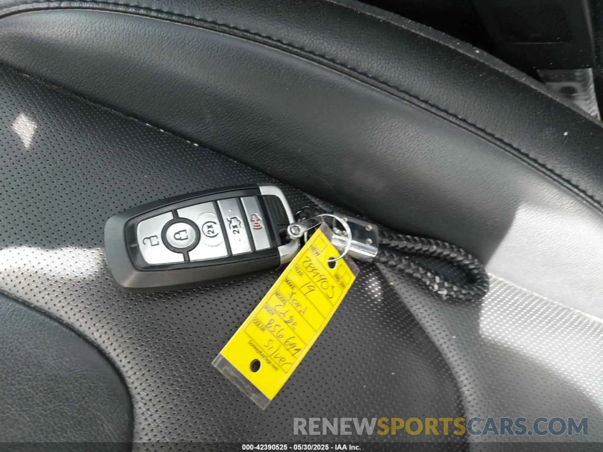 11 Photograph of a damaged car 2FMPK4K91KBB56699 FORD EDGE 2019