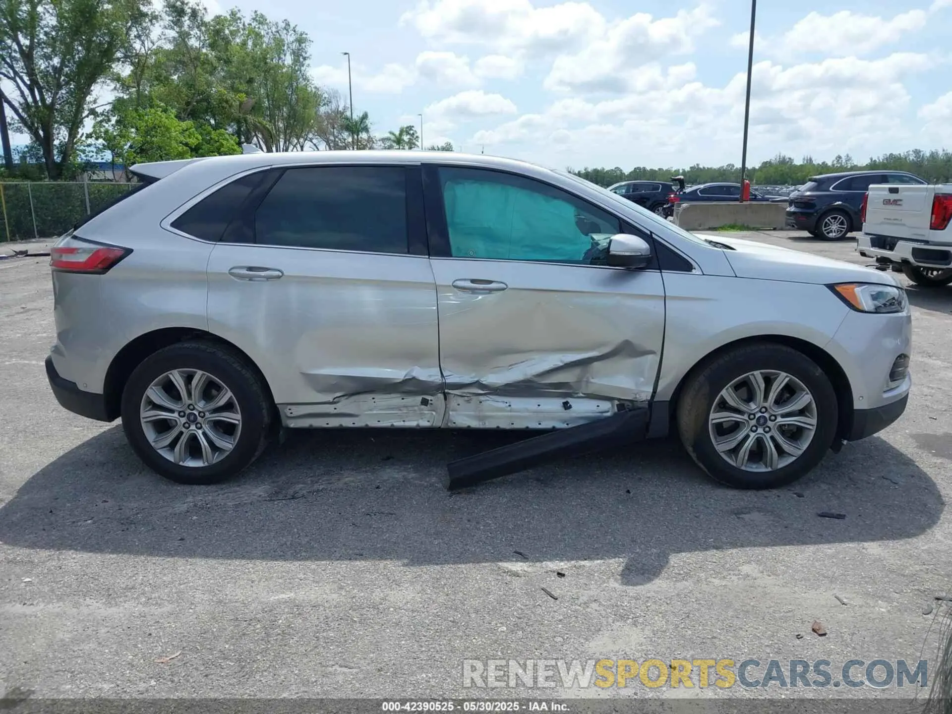 13 Photograph of a damaged car 2FMPK4K91KBB56699 FORD EDGE 2019