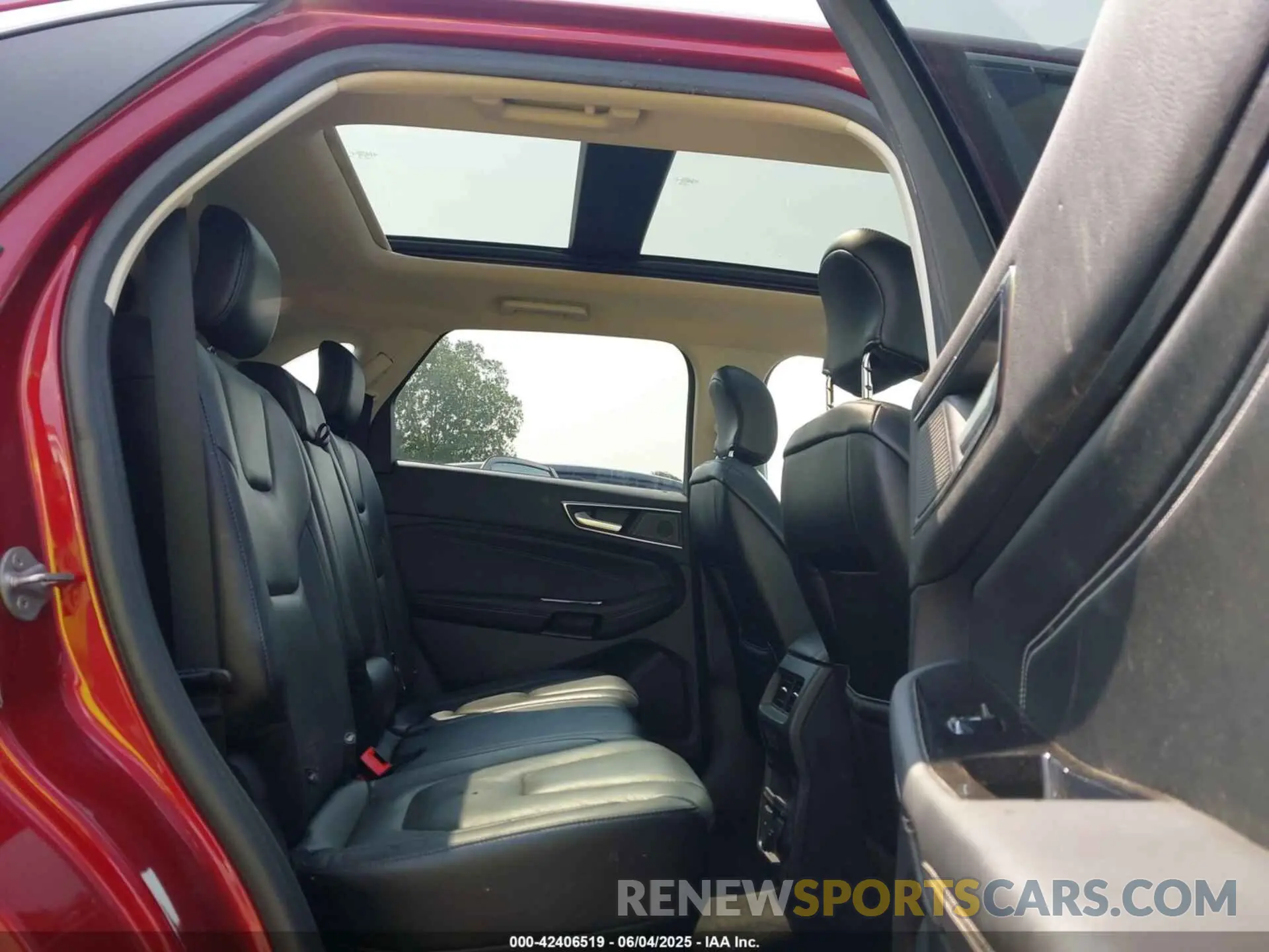 8 Photograph of a damaged car 2FMPK4K92KBB03901 FORD EDGE 2019