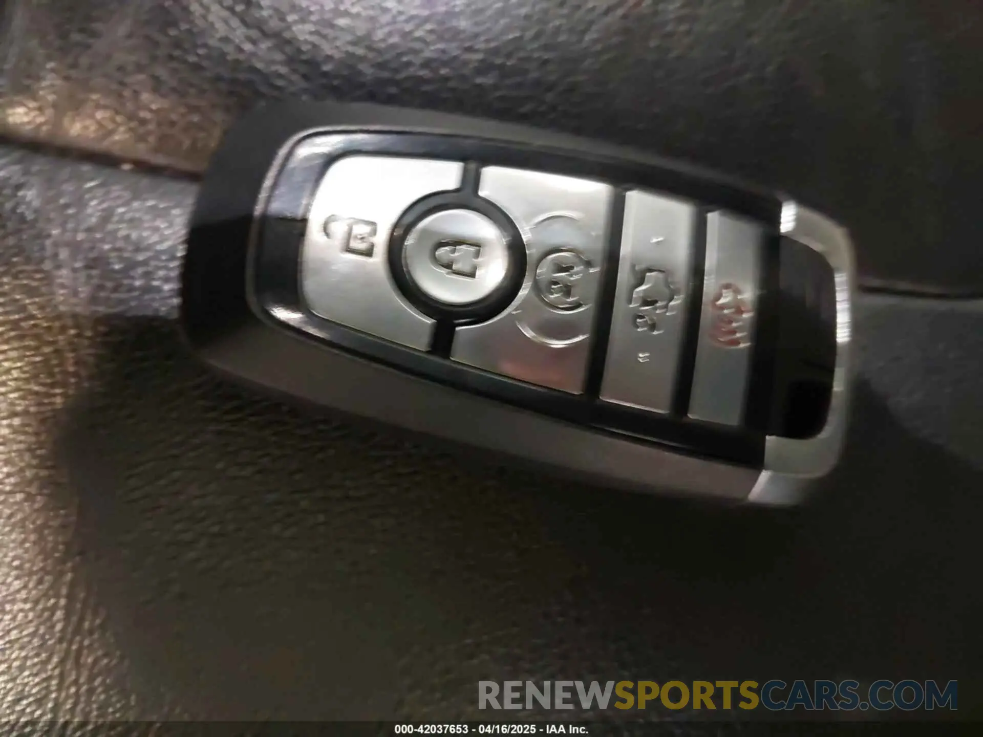 11 Photograph of a damaged car 2FMPK4K92KBC11077 FORD EDGE 2019