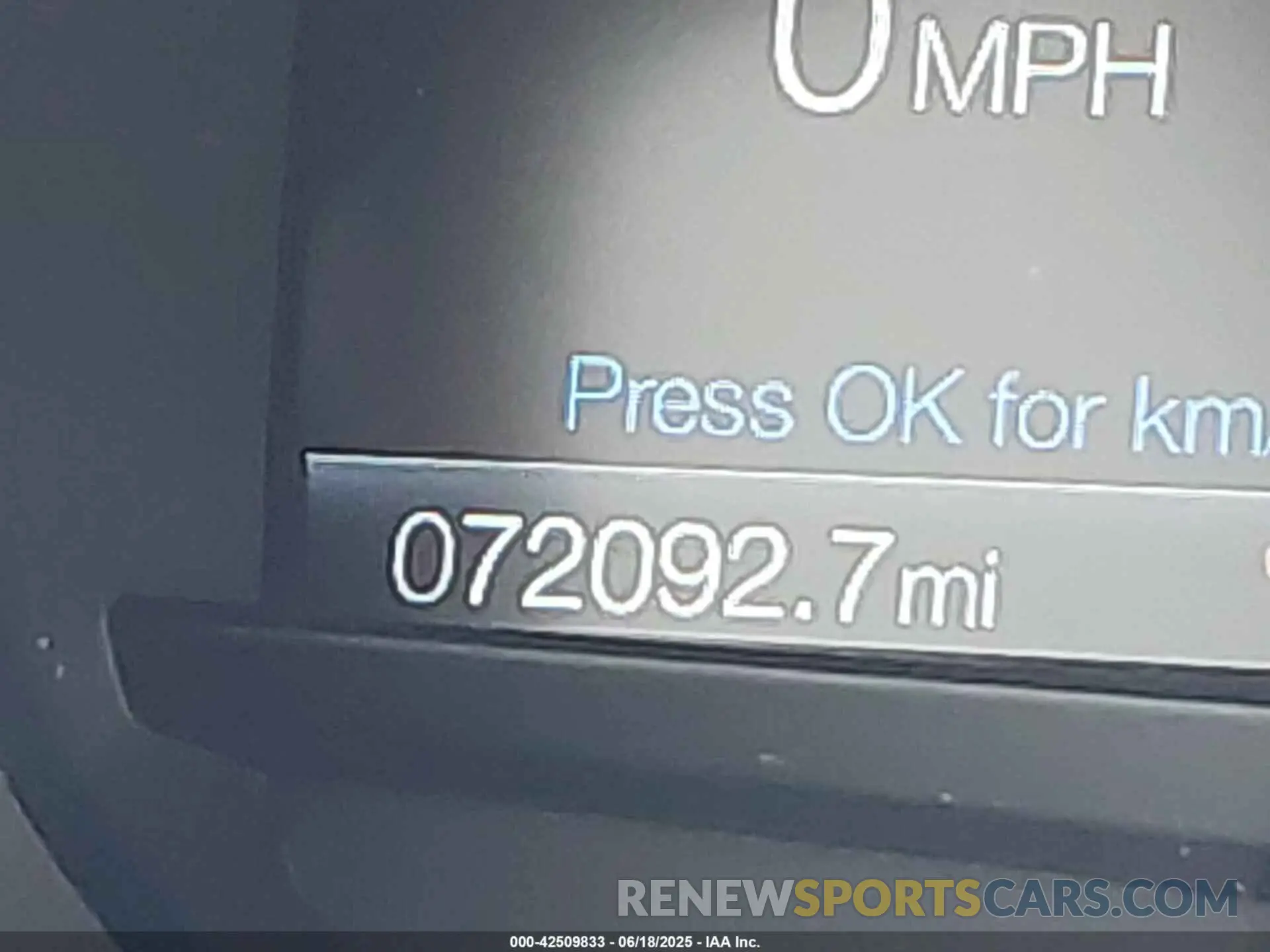 16 Photograph of a damaged car 2FMPK4K93KBB13188 FORD EDGE 2019