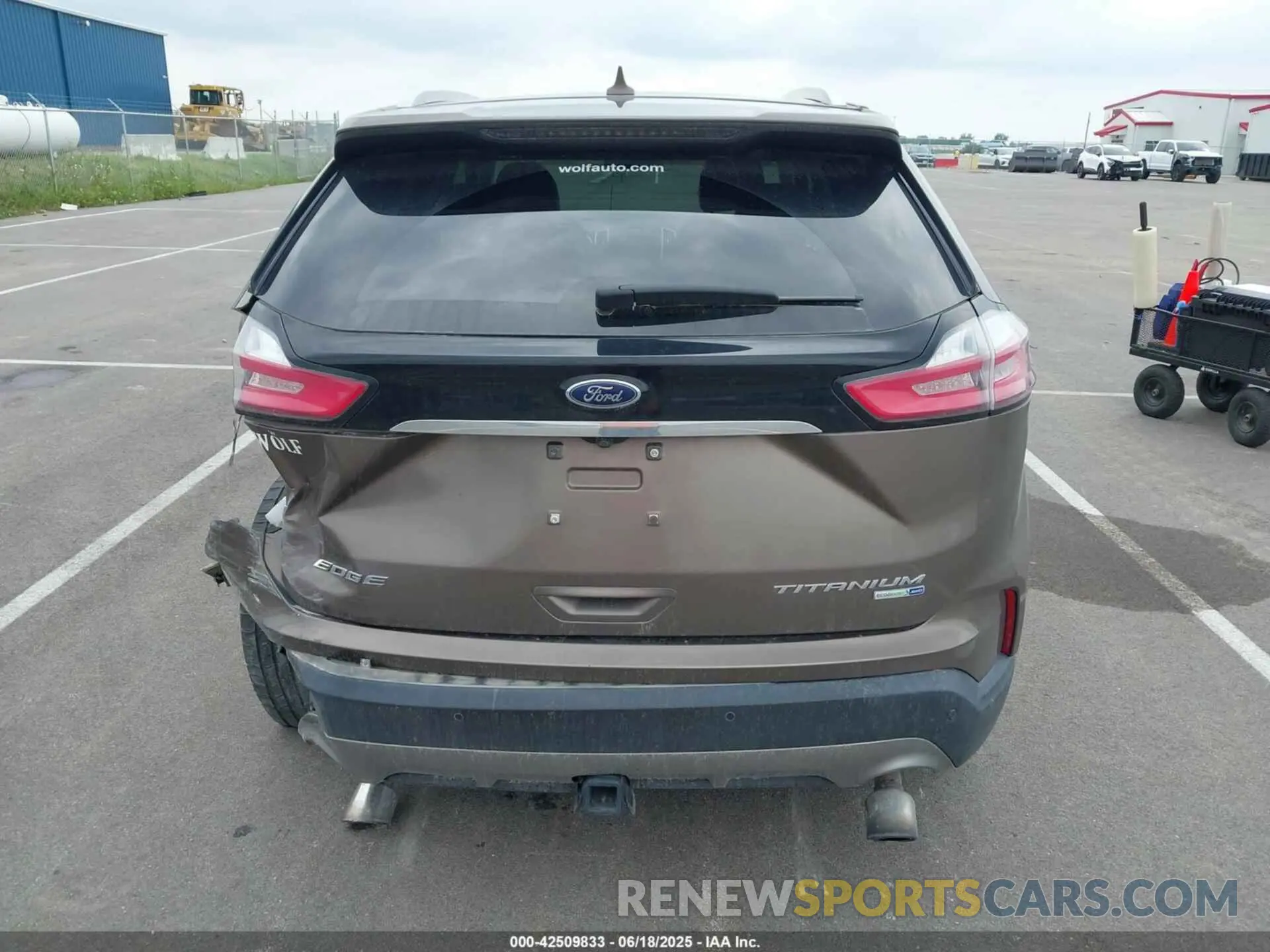 17 Photograph of a damaged car 2FMPK4K93KBB13188 FORD EDGE 2019
