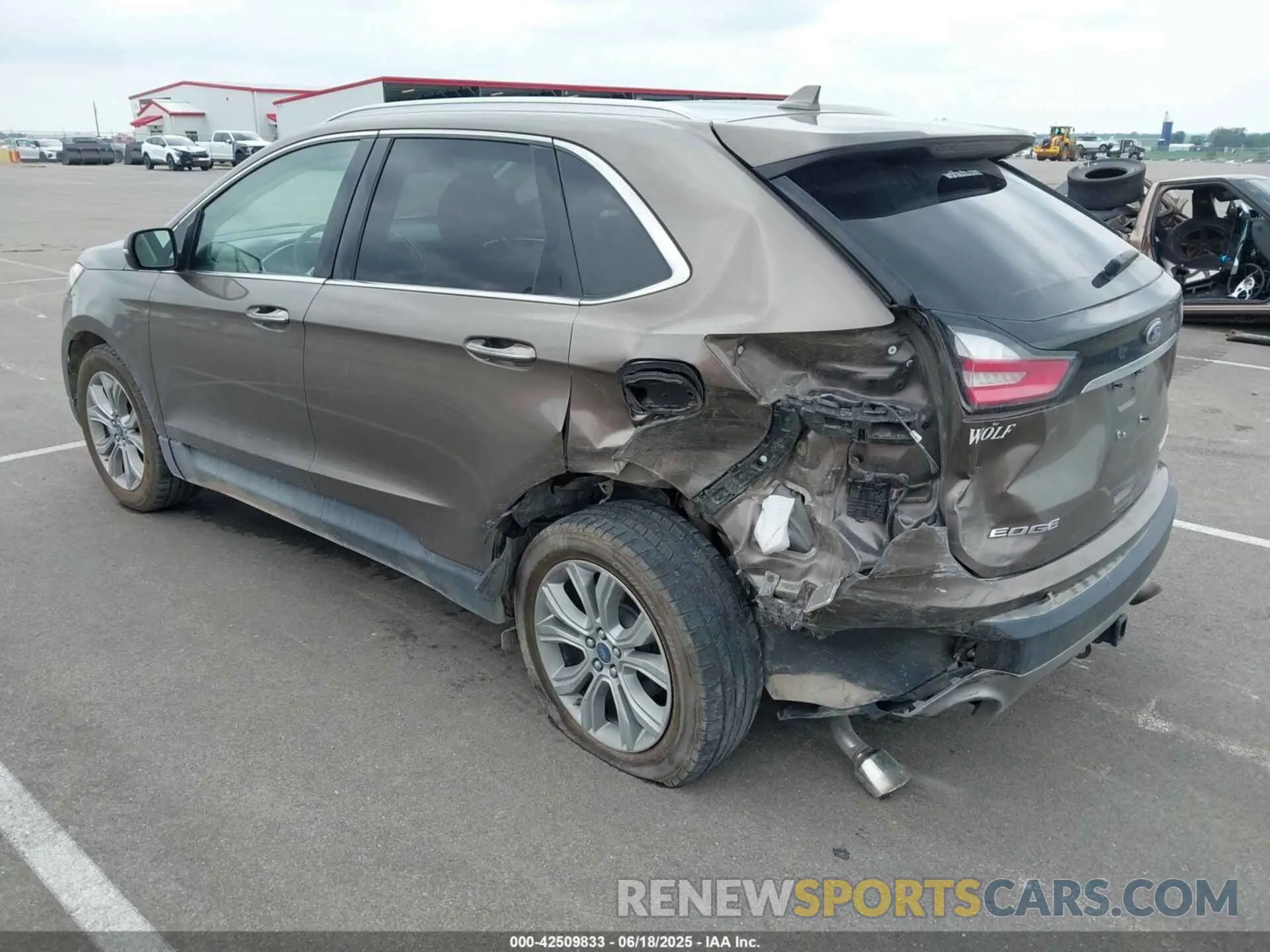 3 Photograph of a damaged car 2FMPK4K93KBB13188 FORD EDGE 2019