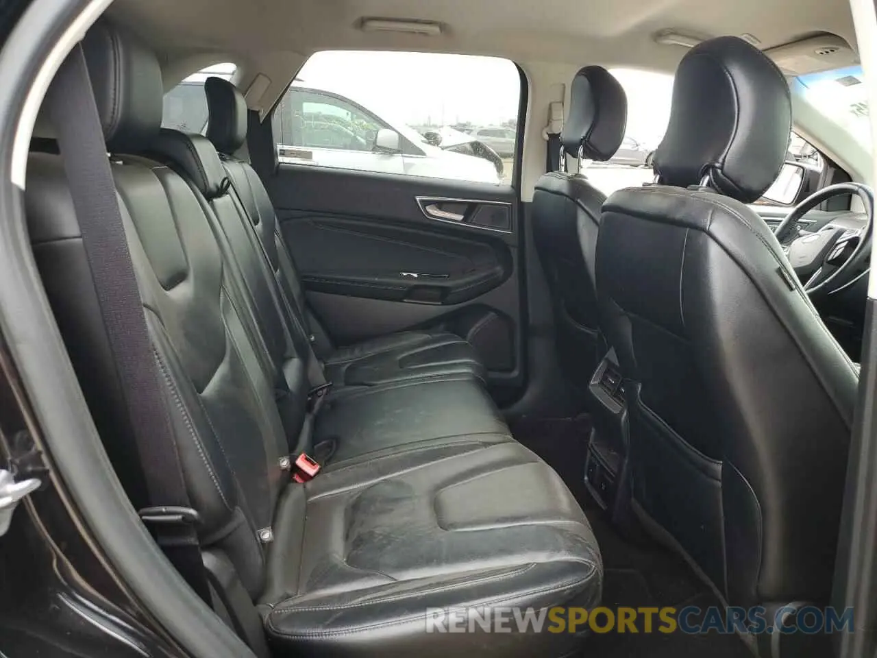 10 Photograph of a damaged car 2FMPK4K93KBB42822 FORD EDGE 2019